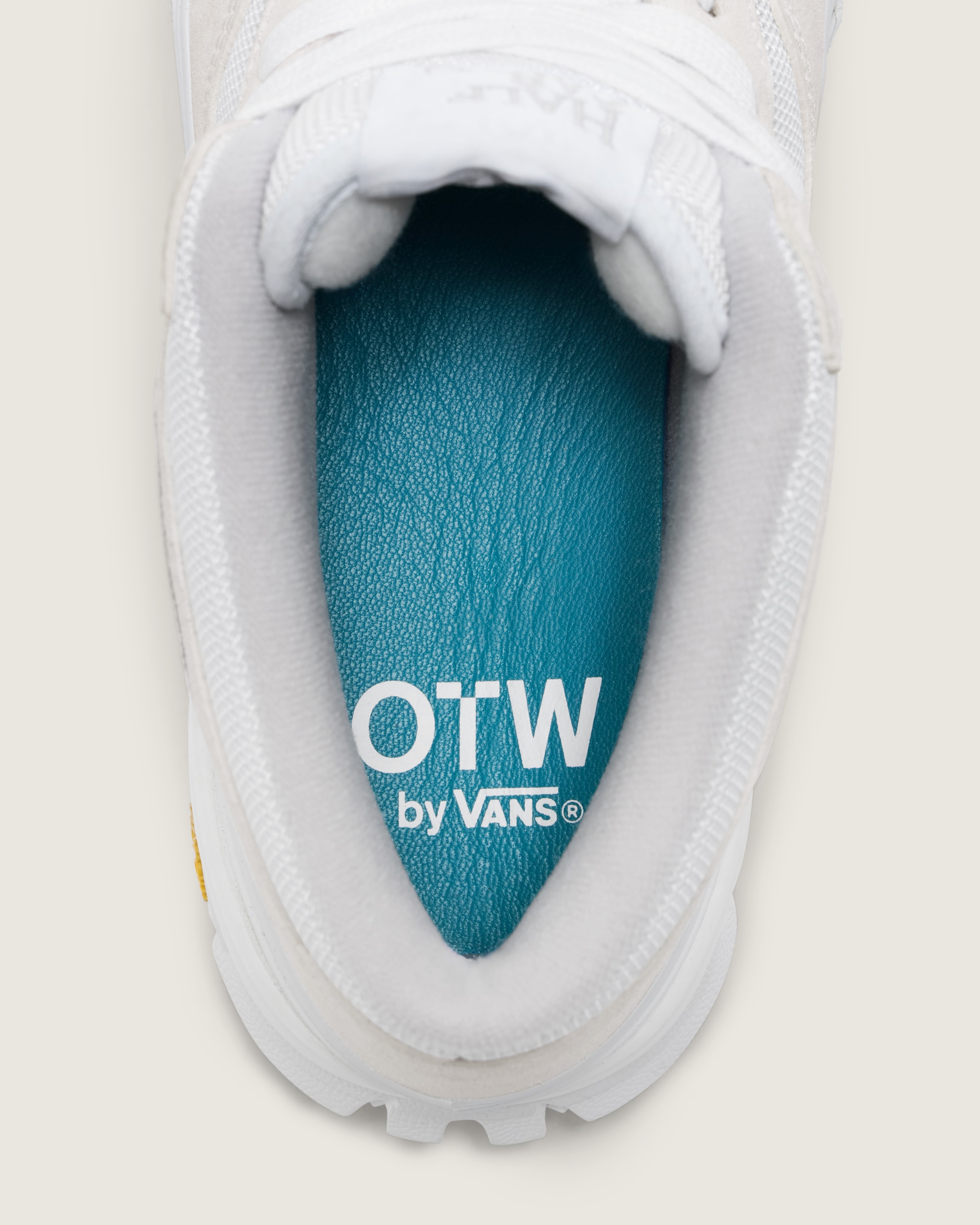 OTW Half Cab 33 Trail Vibram VANS Ivory White ALT4