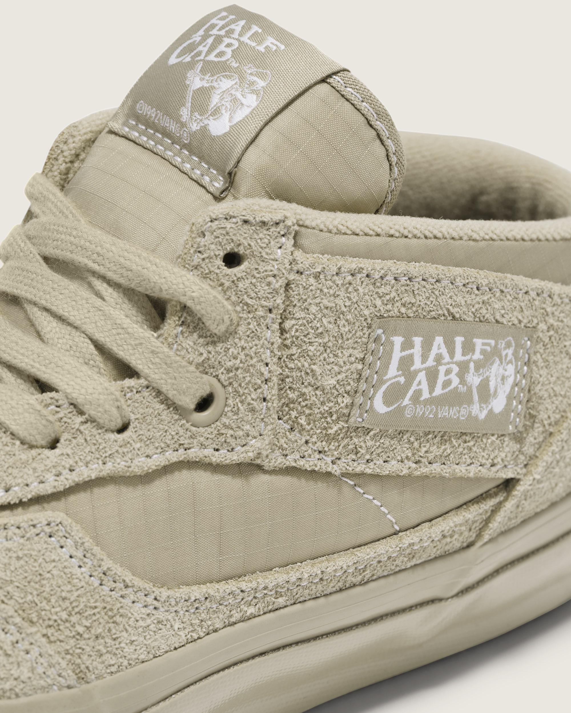 Premium chaussure Half Cab en sude VANS Beige Tan Elm ALT5
