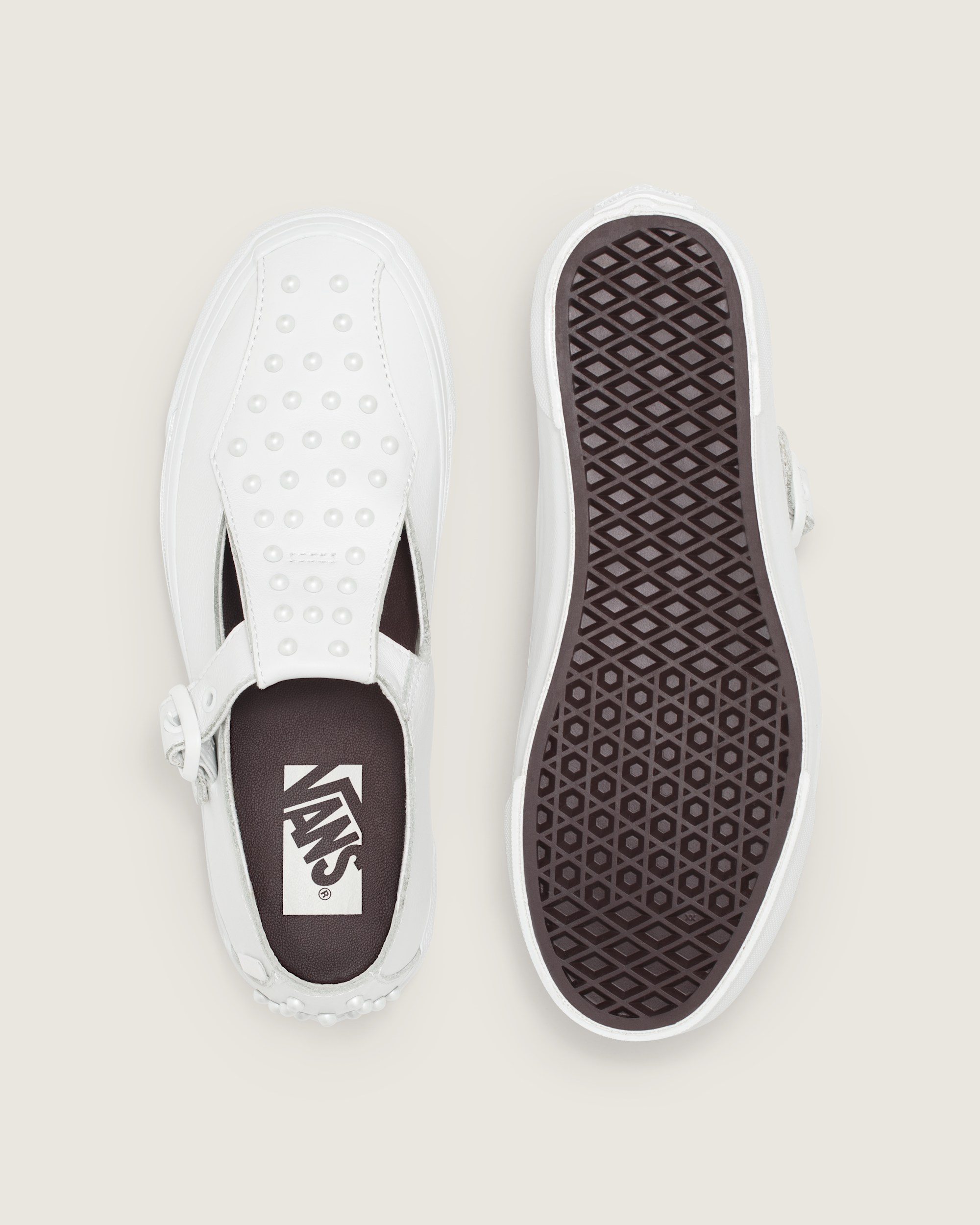 Premium Mary Jane Pearlized Shoe VANS White ALT2
