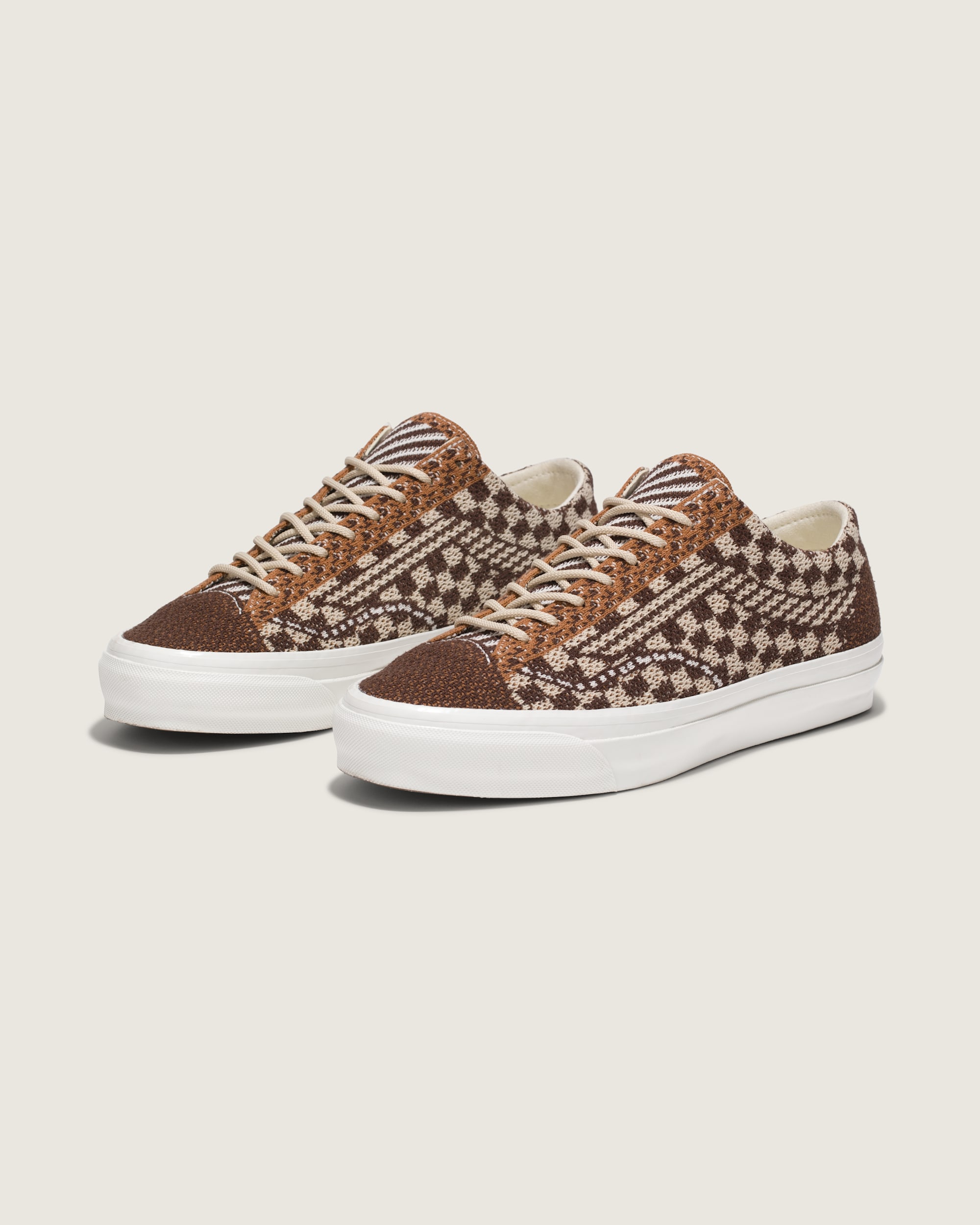 OTW Old Skool 36 Engineered Knit VANS Potting Soil Brown ALT1
