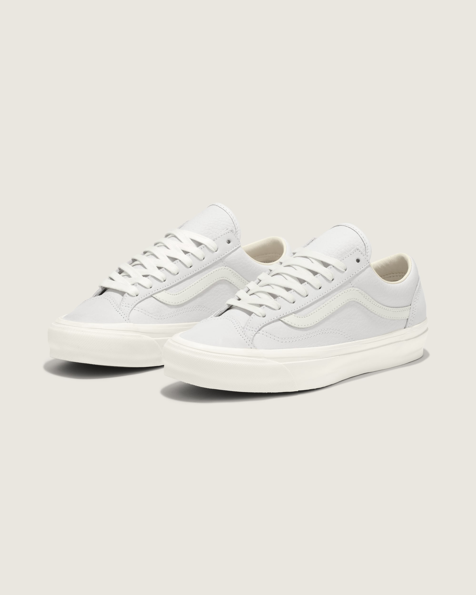 Premium Old Skool Shoe VANS White ALT1