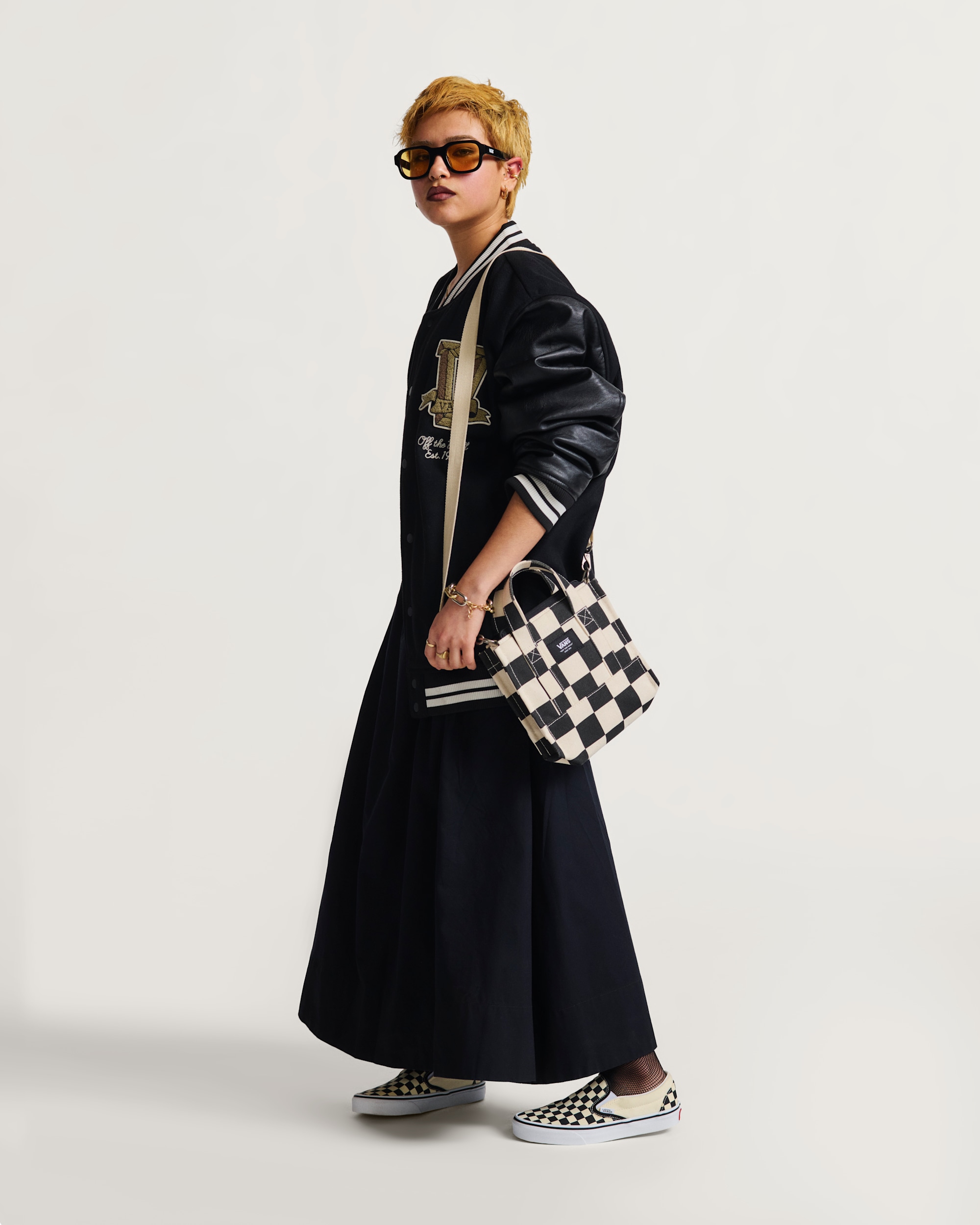 Lil Pergs Checkerboard Tote Bag in Antique White / Black | Vans