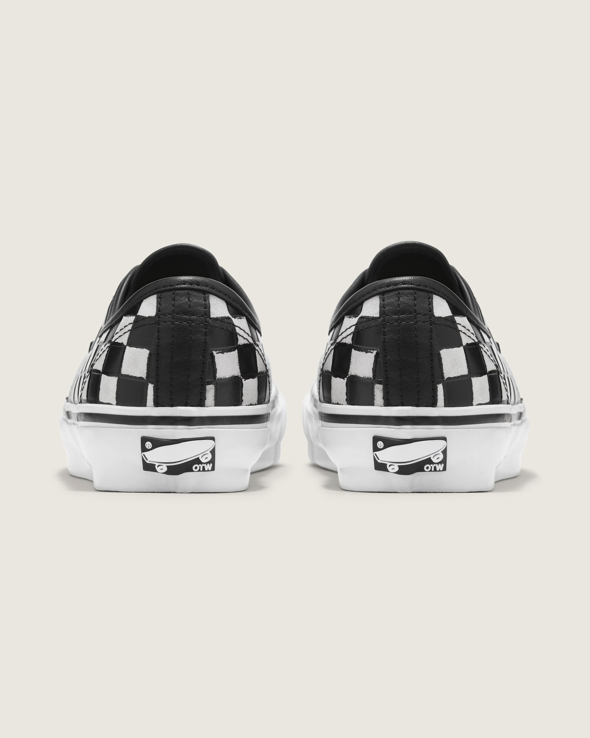 OTW Leather Checkerboard Authentic 44 Vibram VANS Black  White ALT3