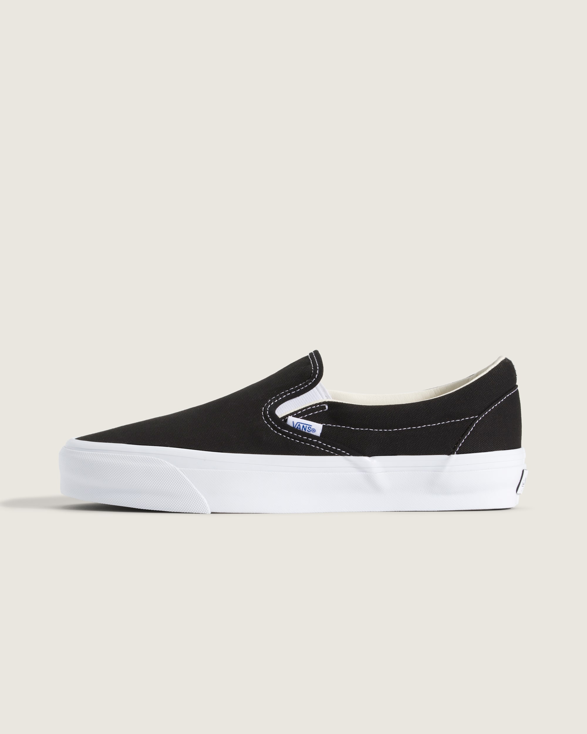 Premium Slip-On Shoe in Black / White | Vans