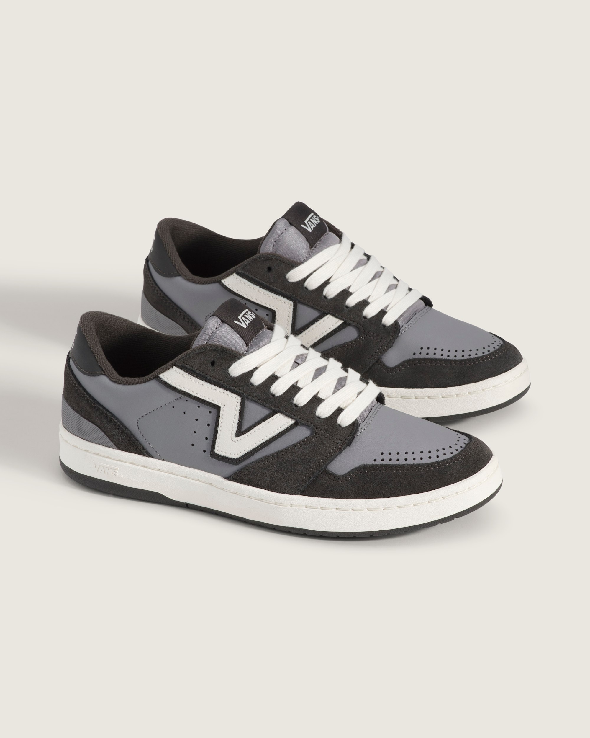 Lowland 20 Shoe VANS Dark Grey ALT1