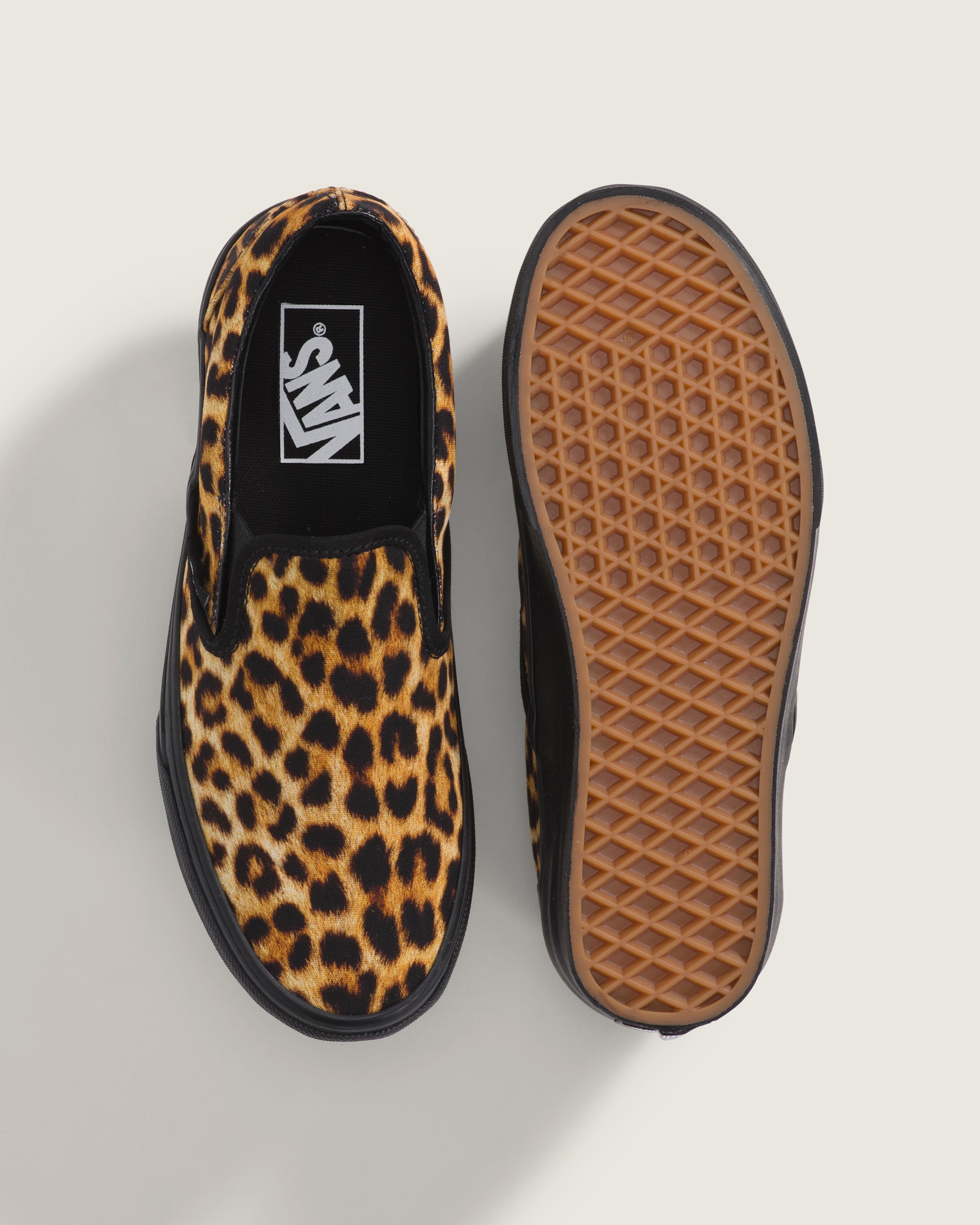 Classic SlipOn Shoe VANS Leopard Brown  Black ALT2
