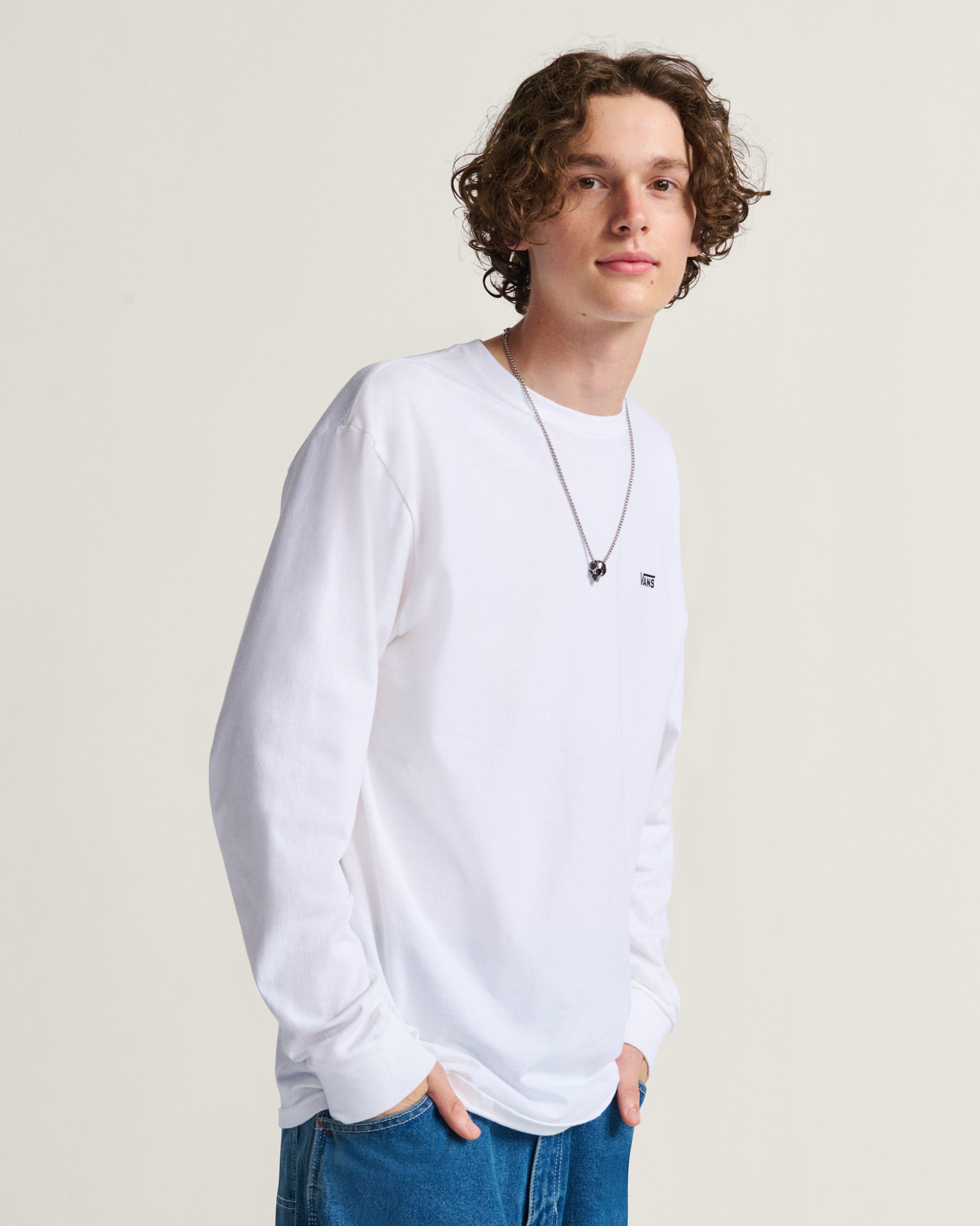 Left Chest Logo Long Sleeve TShirt VANS White  Black ALT1