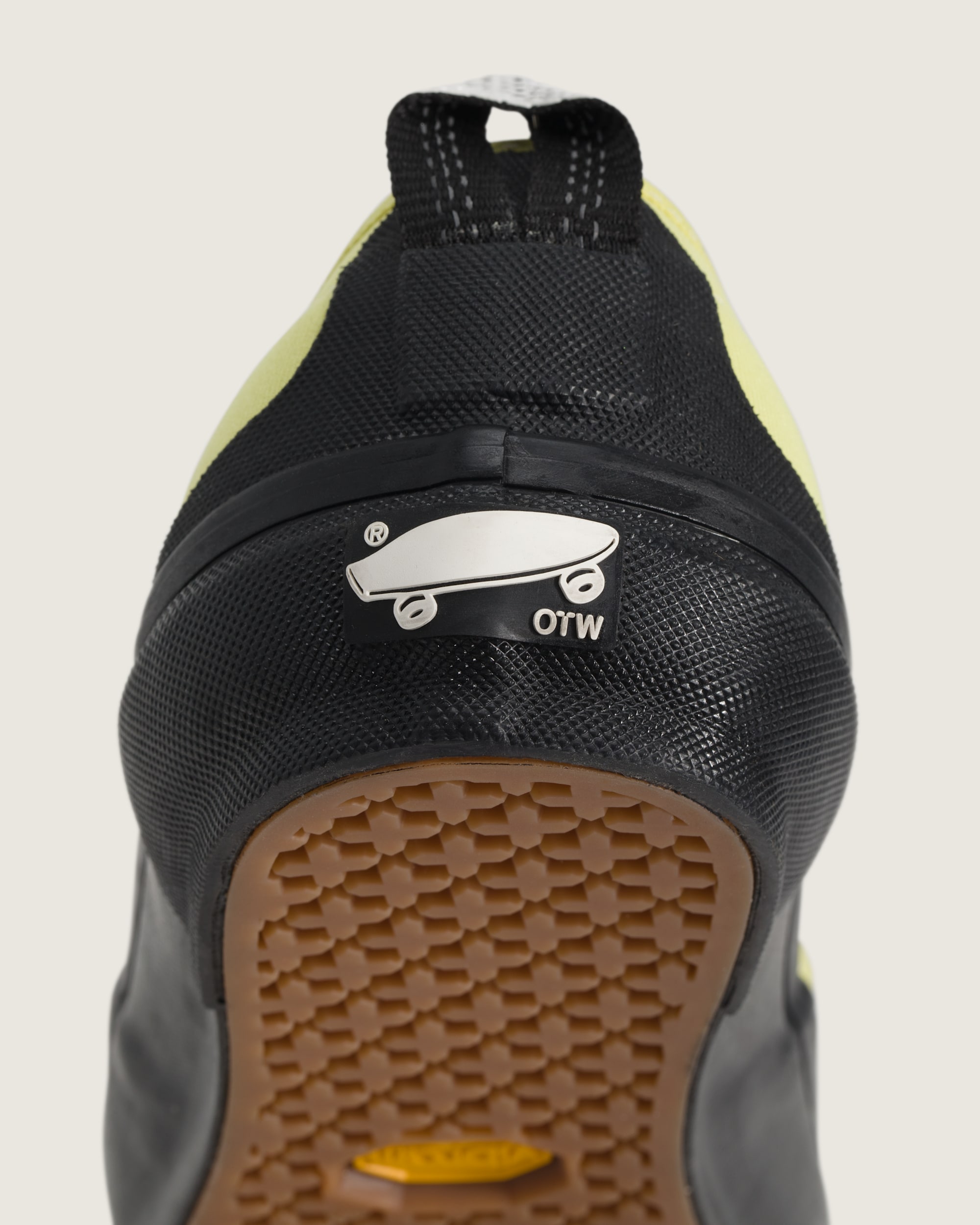 OTW Authentic 44 Zip Vibram in Canary Yellow | Vans