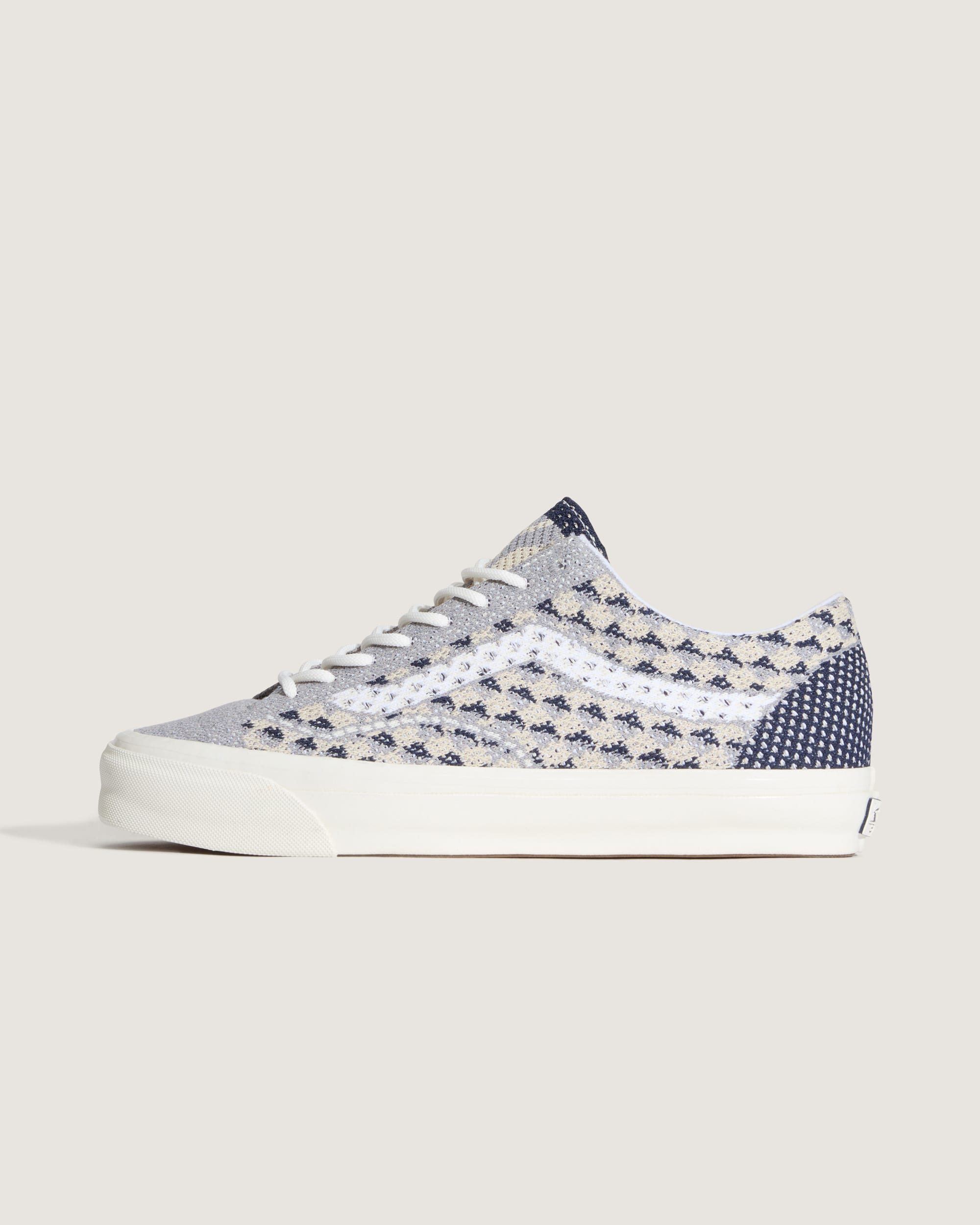 Premium Old Skool Shoe VANS Geo Check Frost Grey HERO