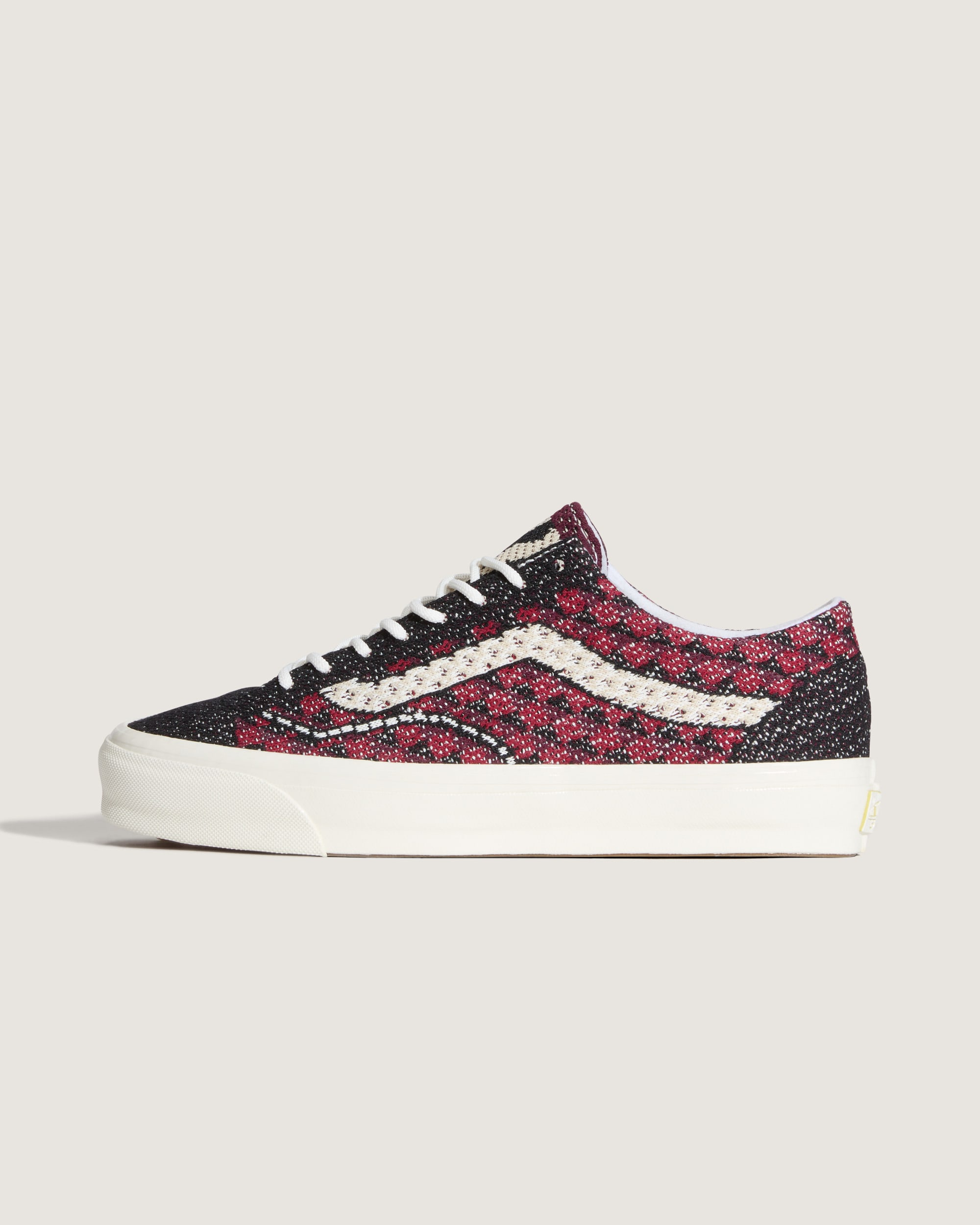 Premium Old Skool Shoe VANS Geo Check Bordeaux Red HERO