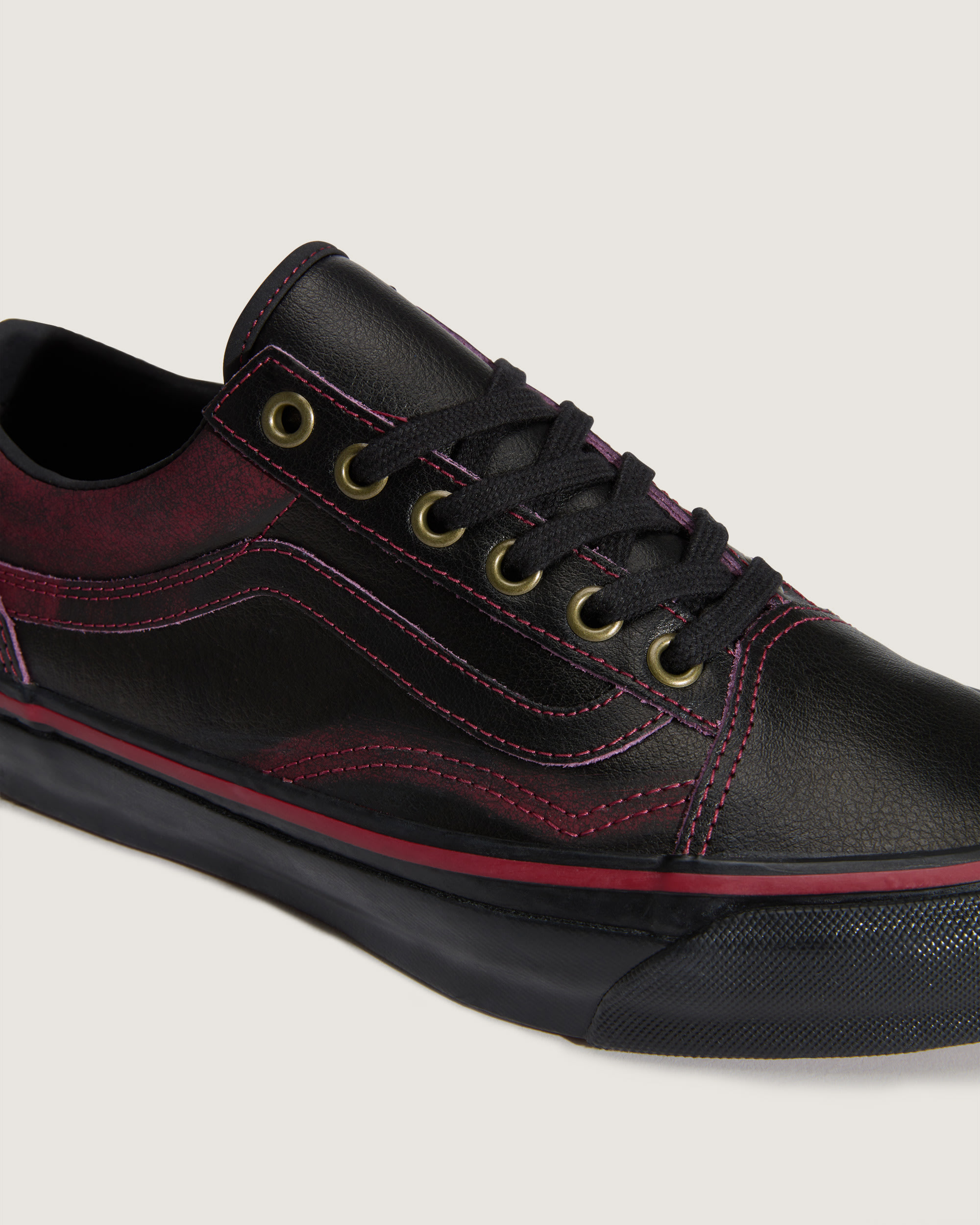 Premium Old Skool Tania Shoe VANS Dark Red  Black ALT5