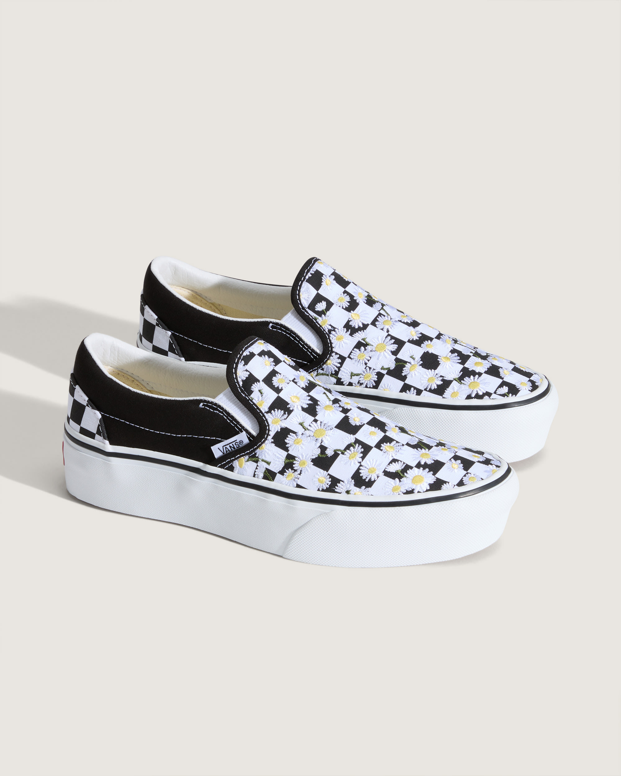 Classic SlipOn Platform Checkerboard Shoe VANS Checkerboard Black  White ALT1