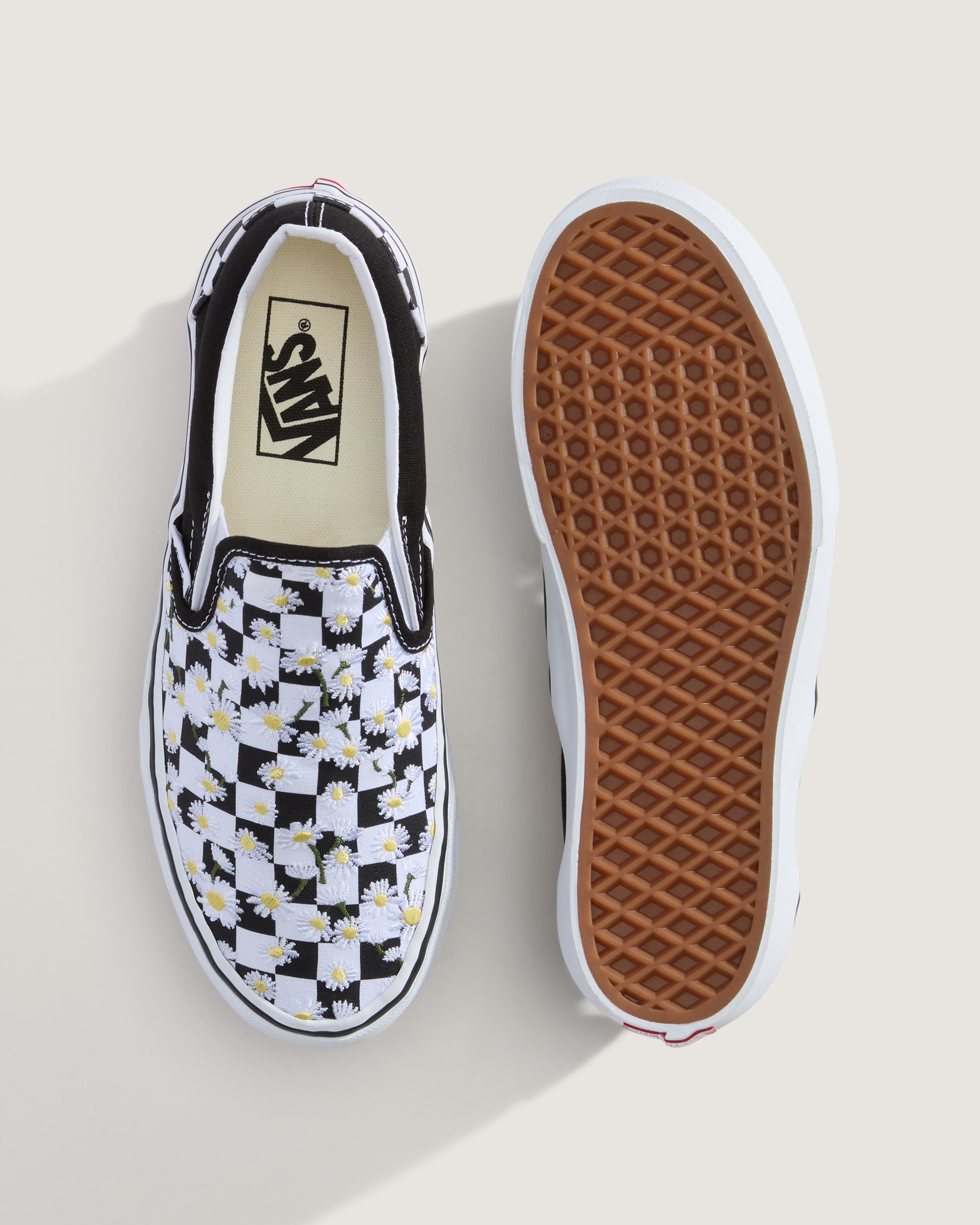Classic SlipOn Platform Checkerboard Shoe VANS Checkerboard Black  White ALT2