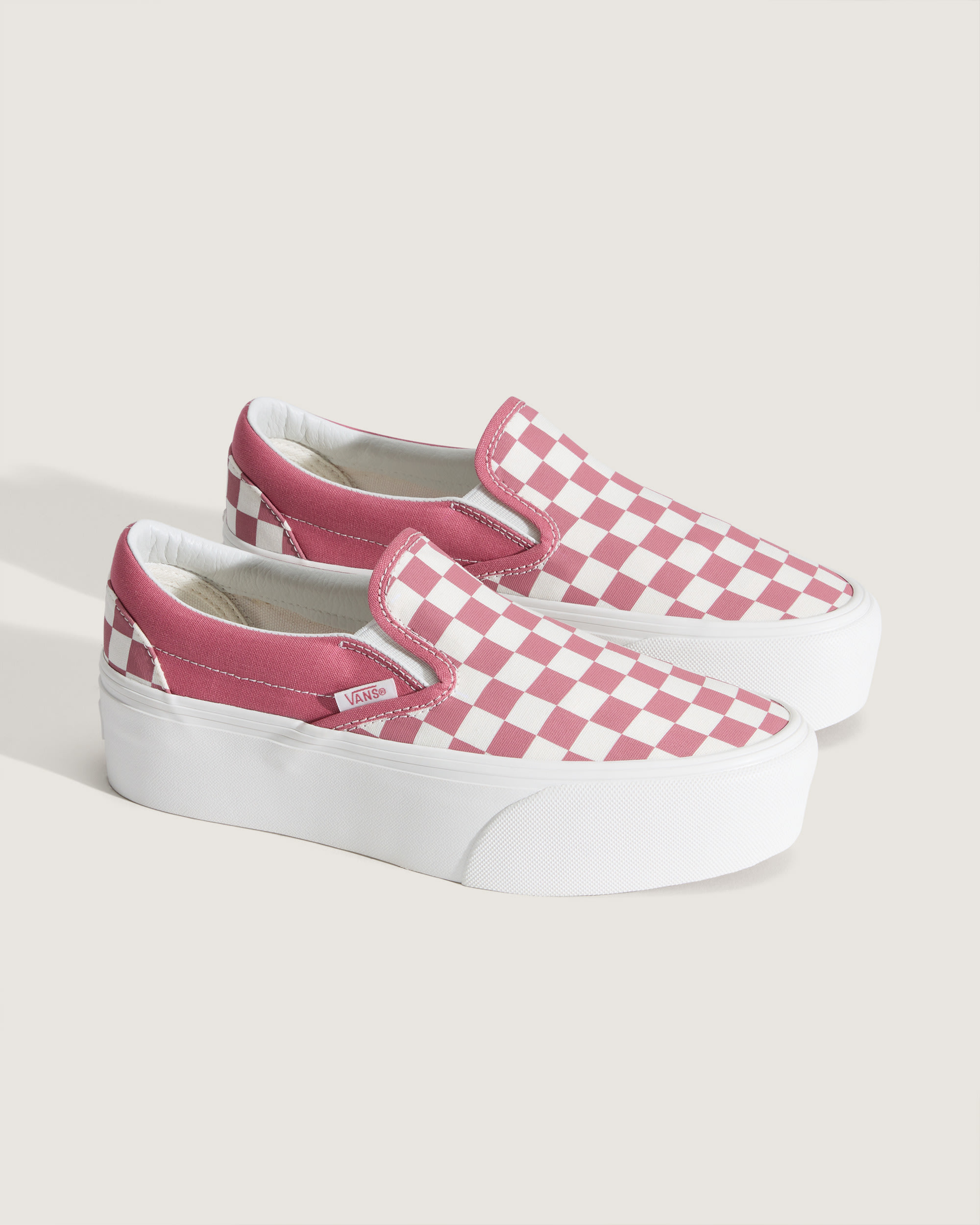 Classic SlipOn Platform Checkerboard Shoe VANS Mauvewood Pink  White ALT1