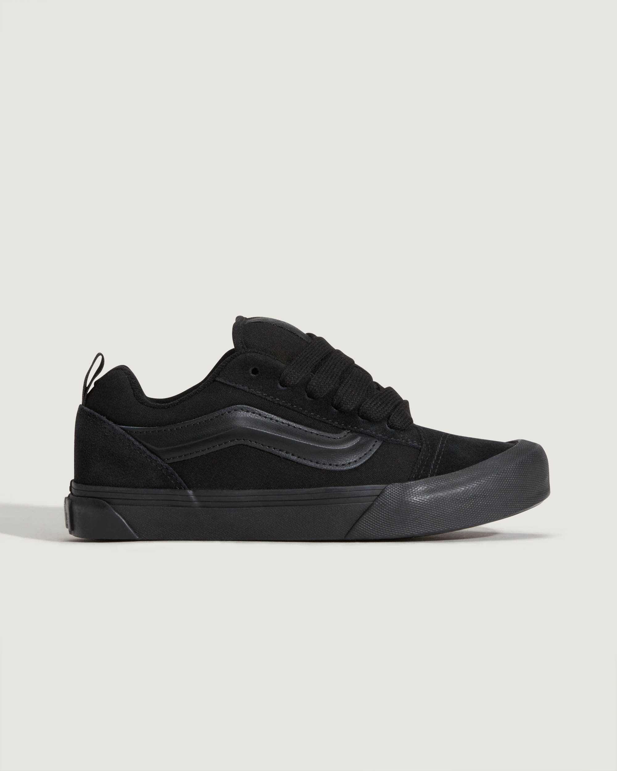 Big Kids Knu Skool Shoe VANS Triple Black ALT4