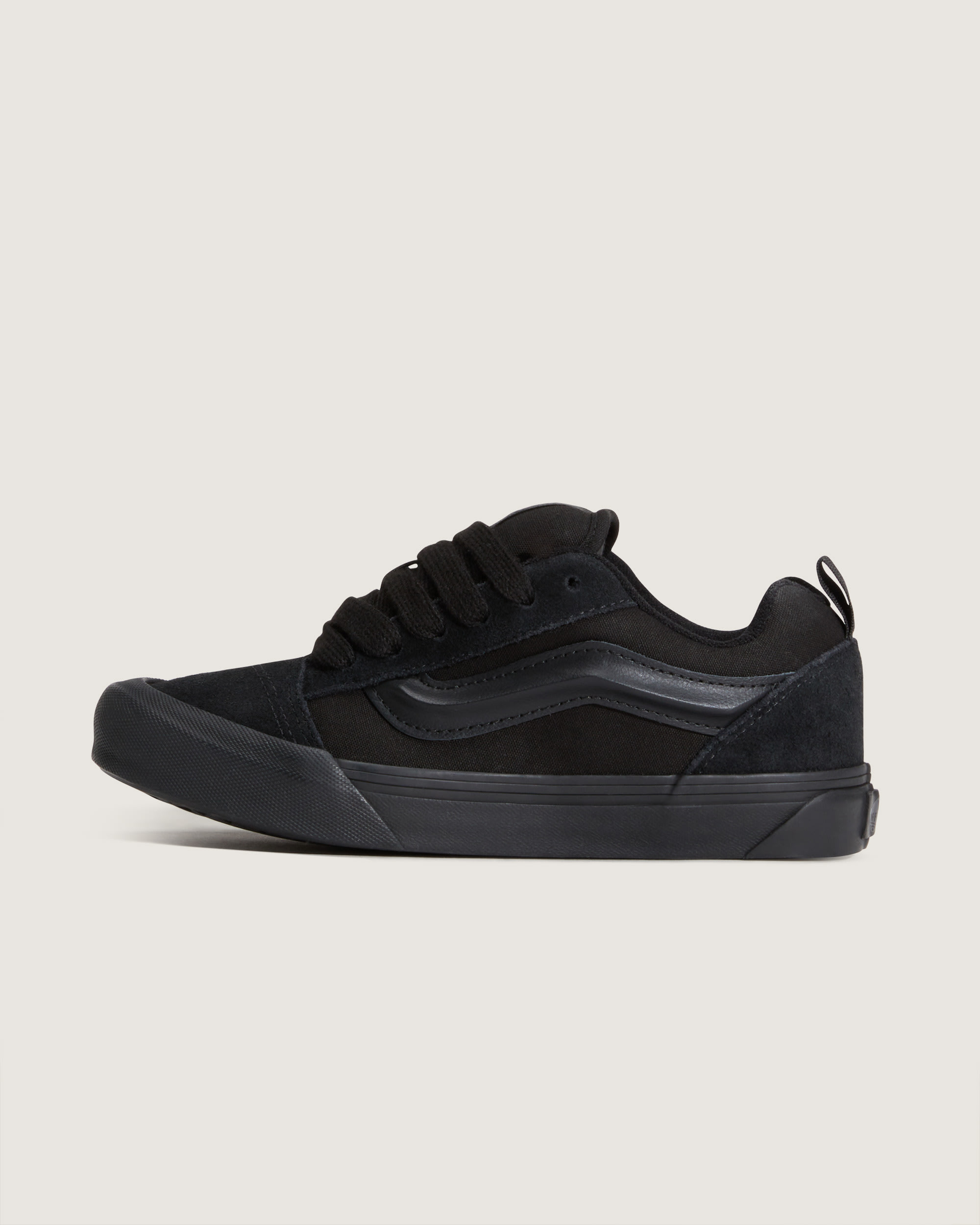 Big Kids Knu Skool Shoe VANS Triple Black HERO