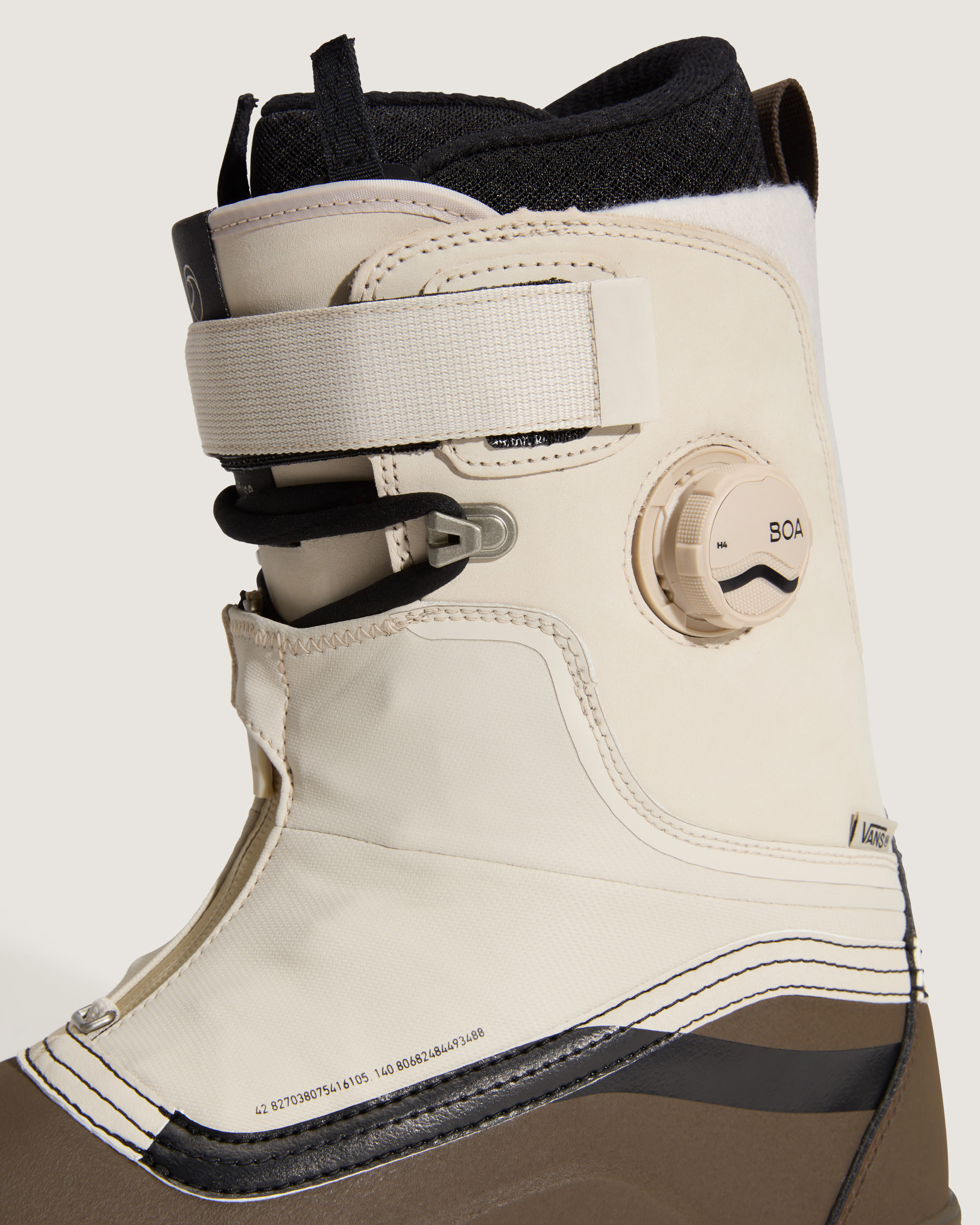 Infuse Snowsurf Snowboard Boot in Oatmeal Beige / Brown | Vans