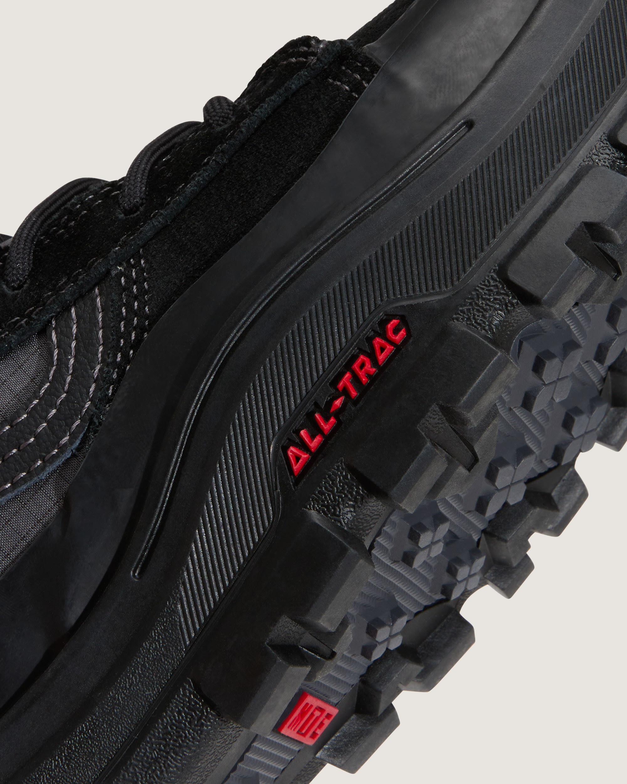 Sk8Hi GORETEX Insulated Shoe VANS Black ALT9