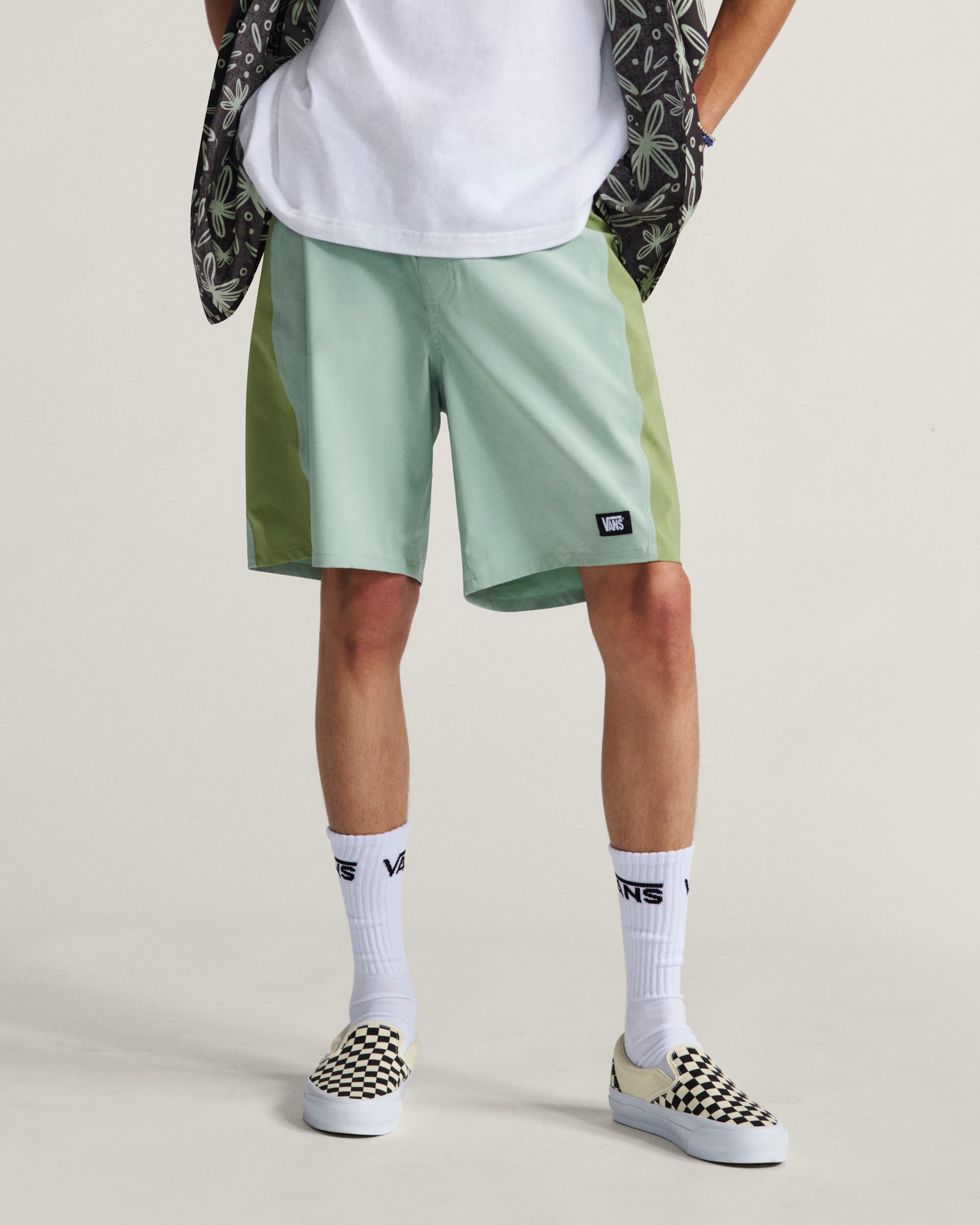 Daily 18 Boardshorts VANS Grey Olive Green HERO