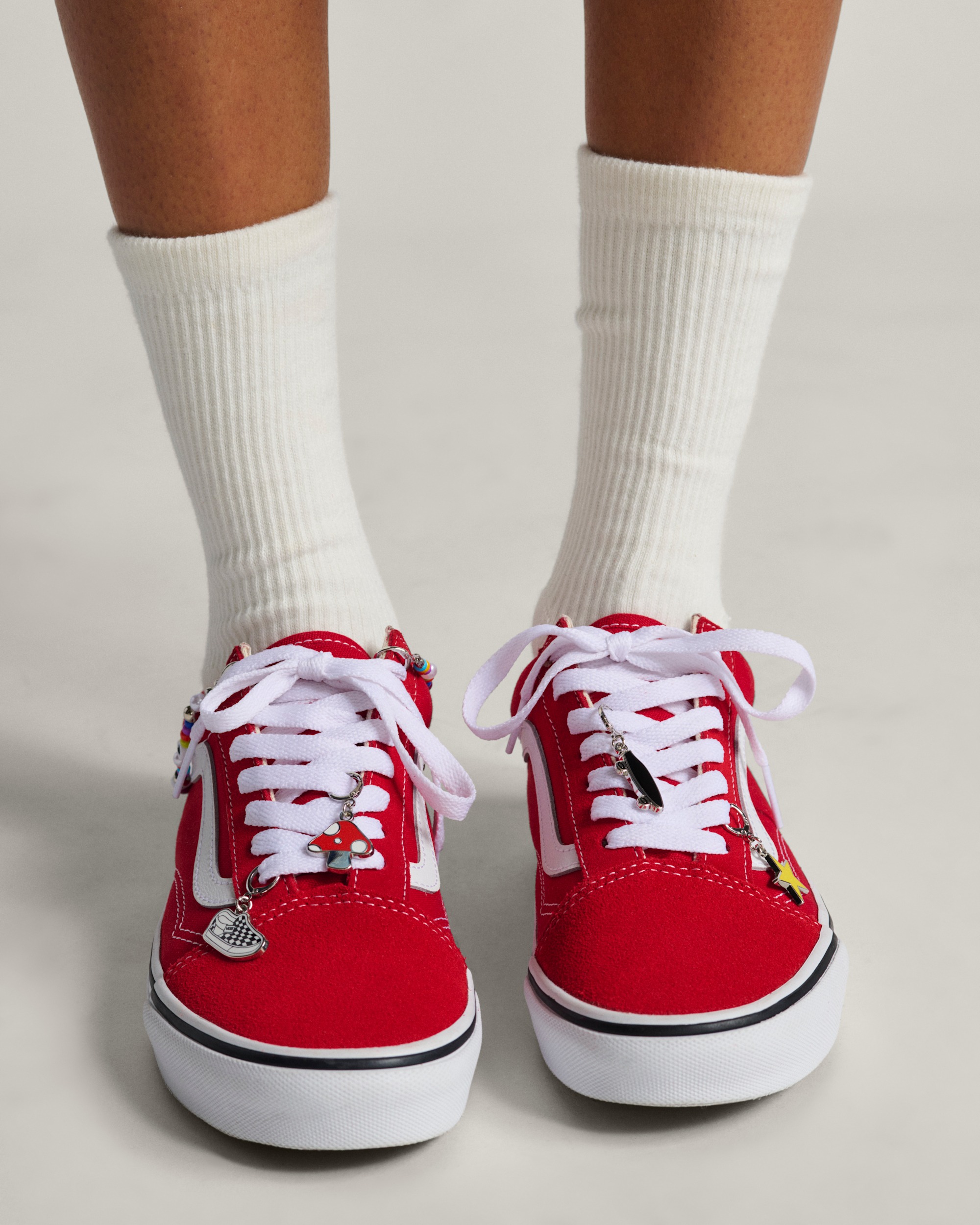 Vans Beaded Board Shoe Charm Set VANS Red ALT1