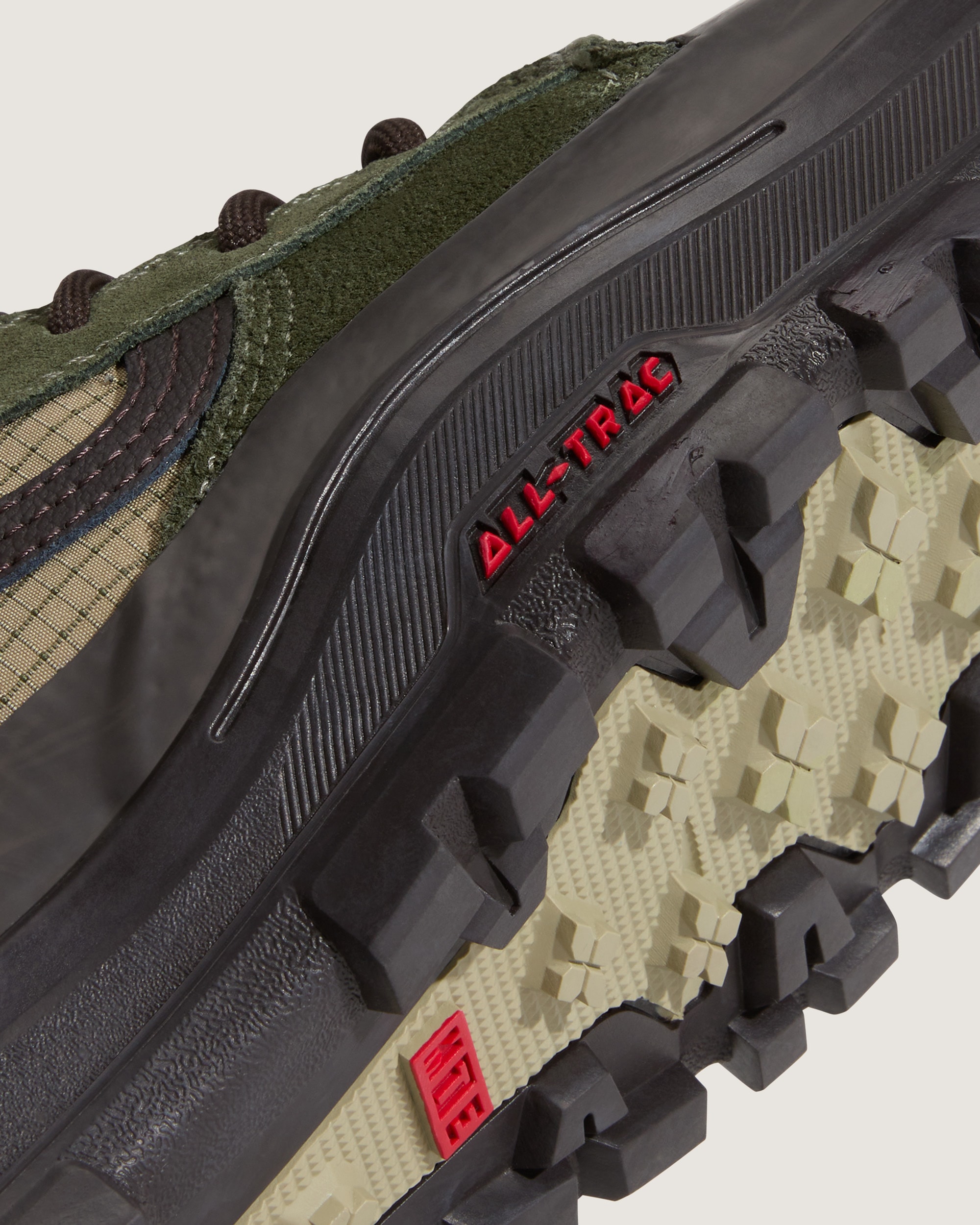 Sk8Hi GORETEX Insulated Shoe VANS Dark Green  Dark Brown ALT8