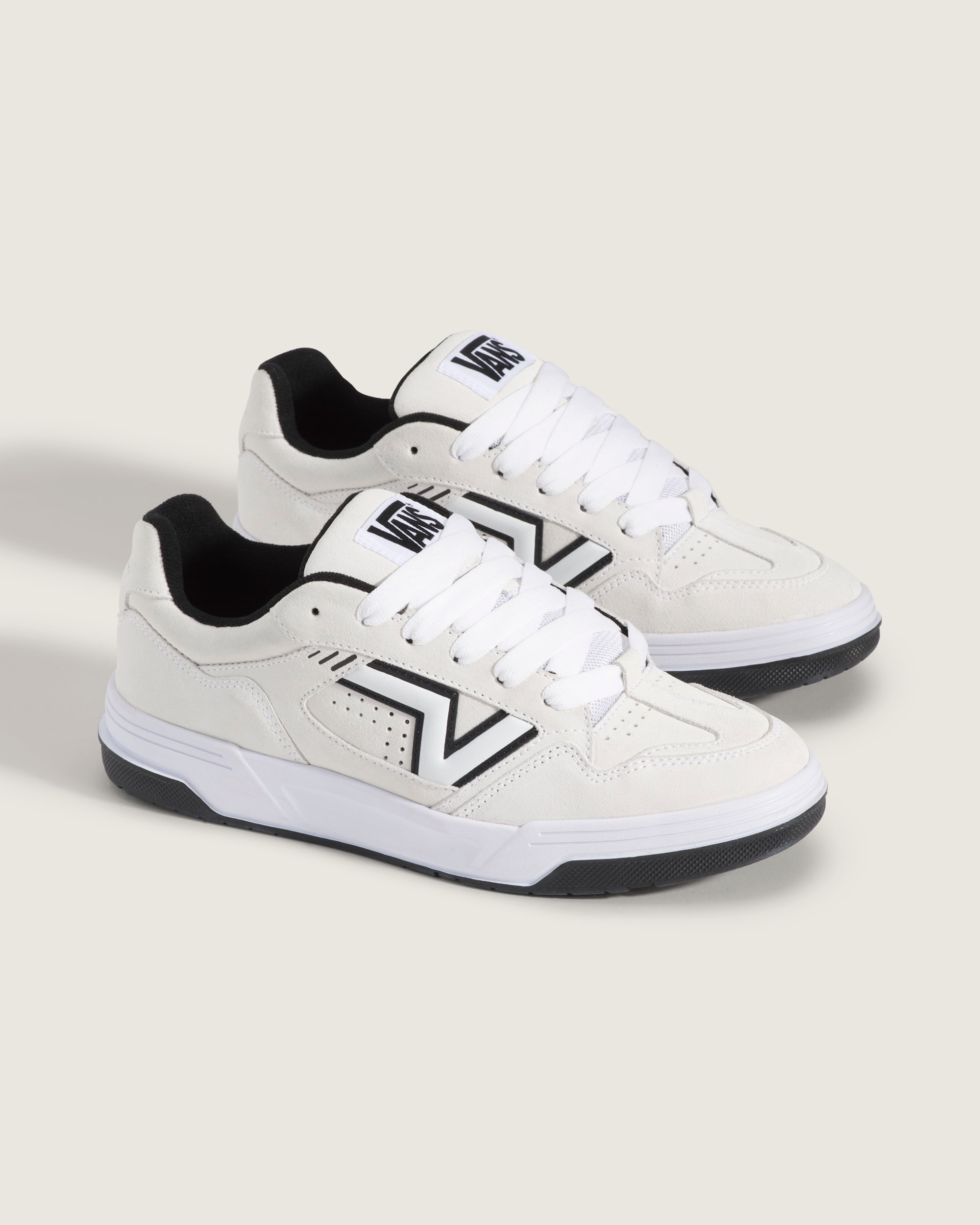 Upland Shoe VANS True White  Black ALT1