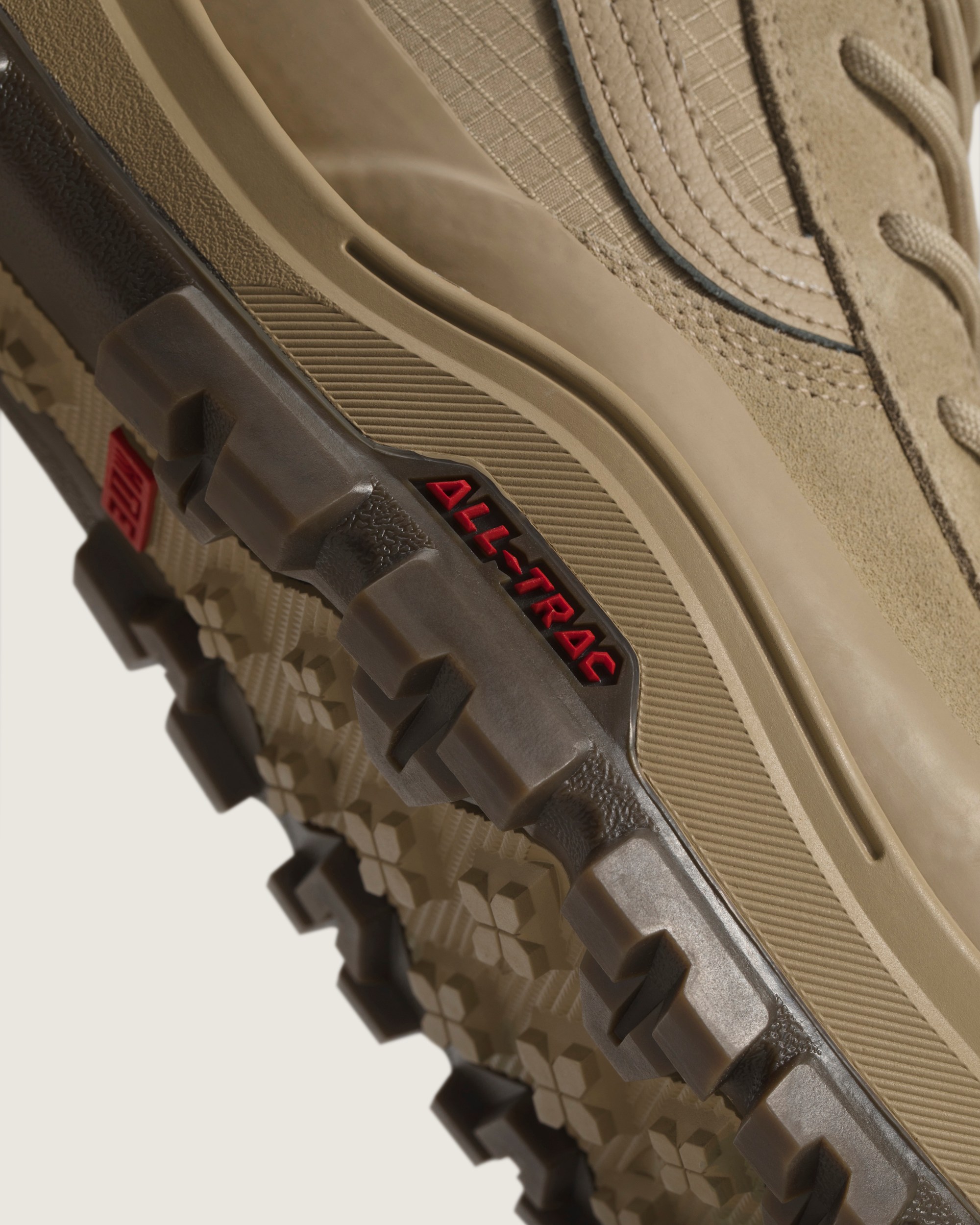 Sk8Hi GORETEX Insulated Shoe VANS Incense Brown ALT7