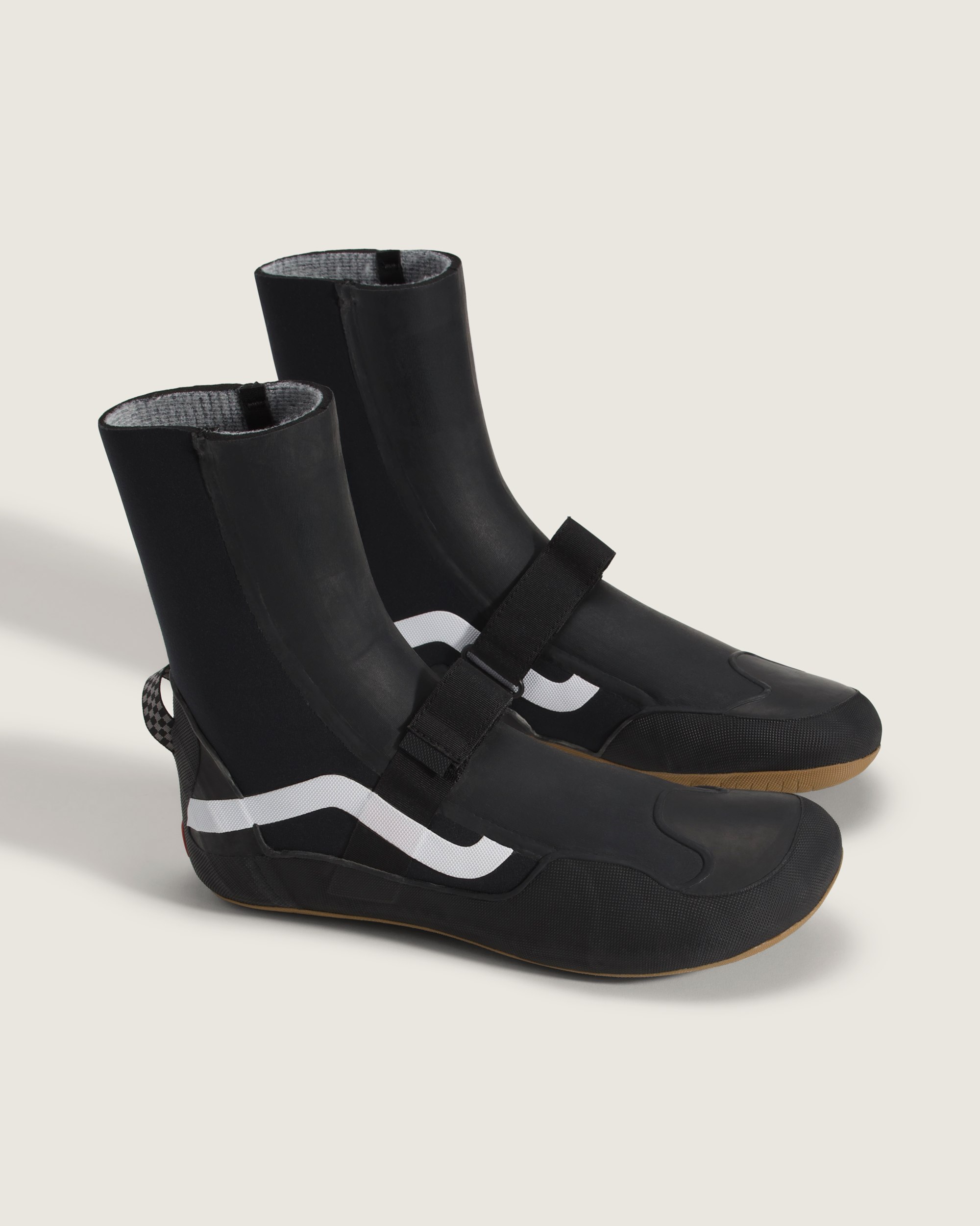 SF 5MM Bootie in Black | Vans