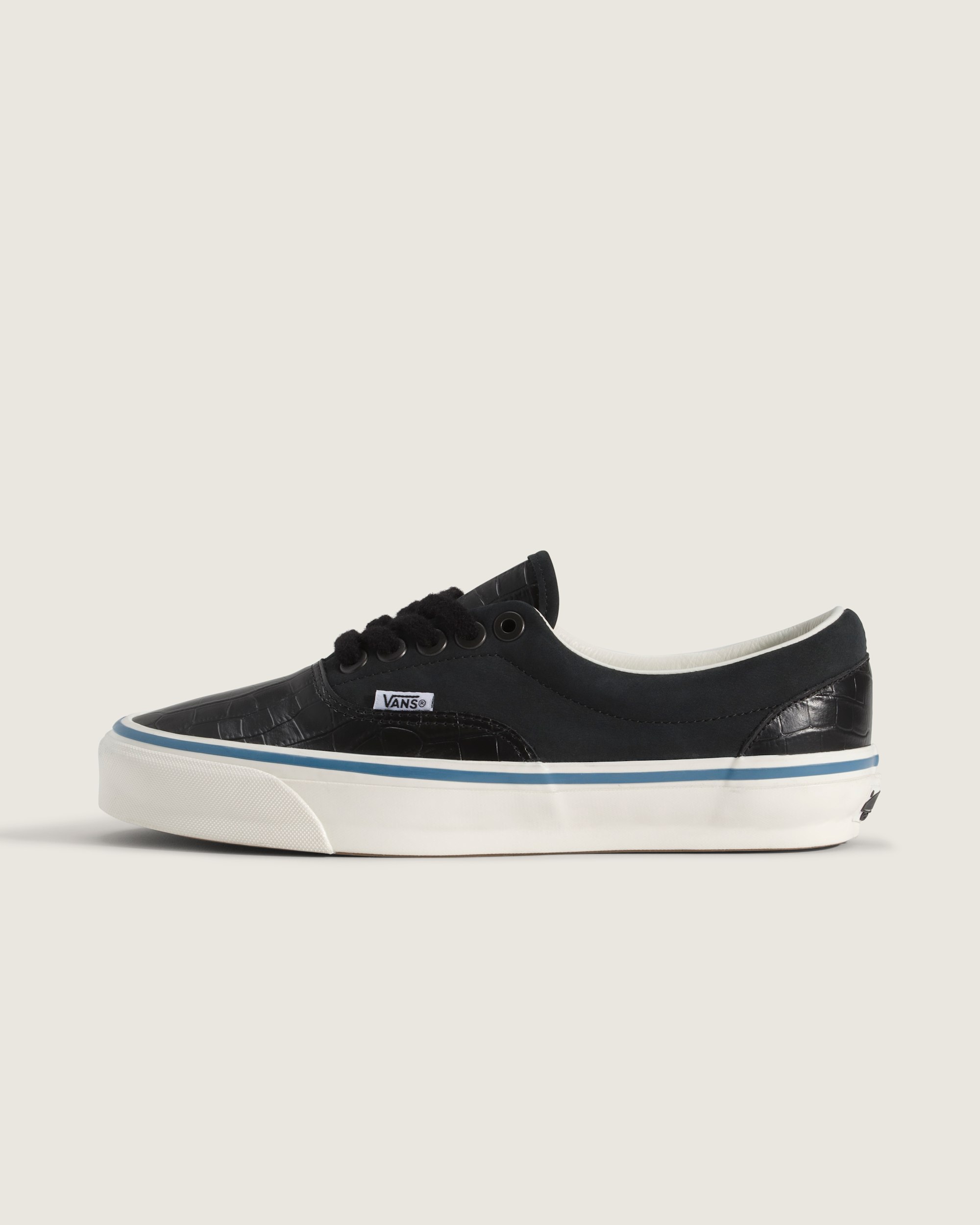 OTW Era 95 Vibram in Black | Vans