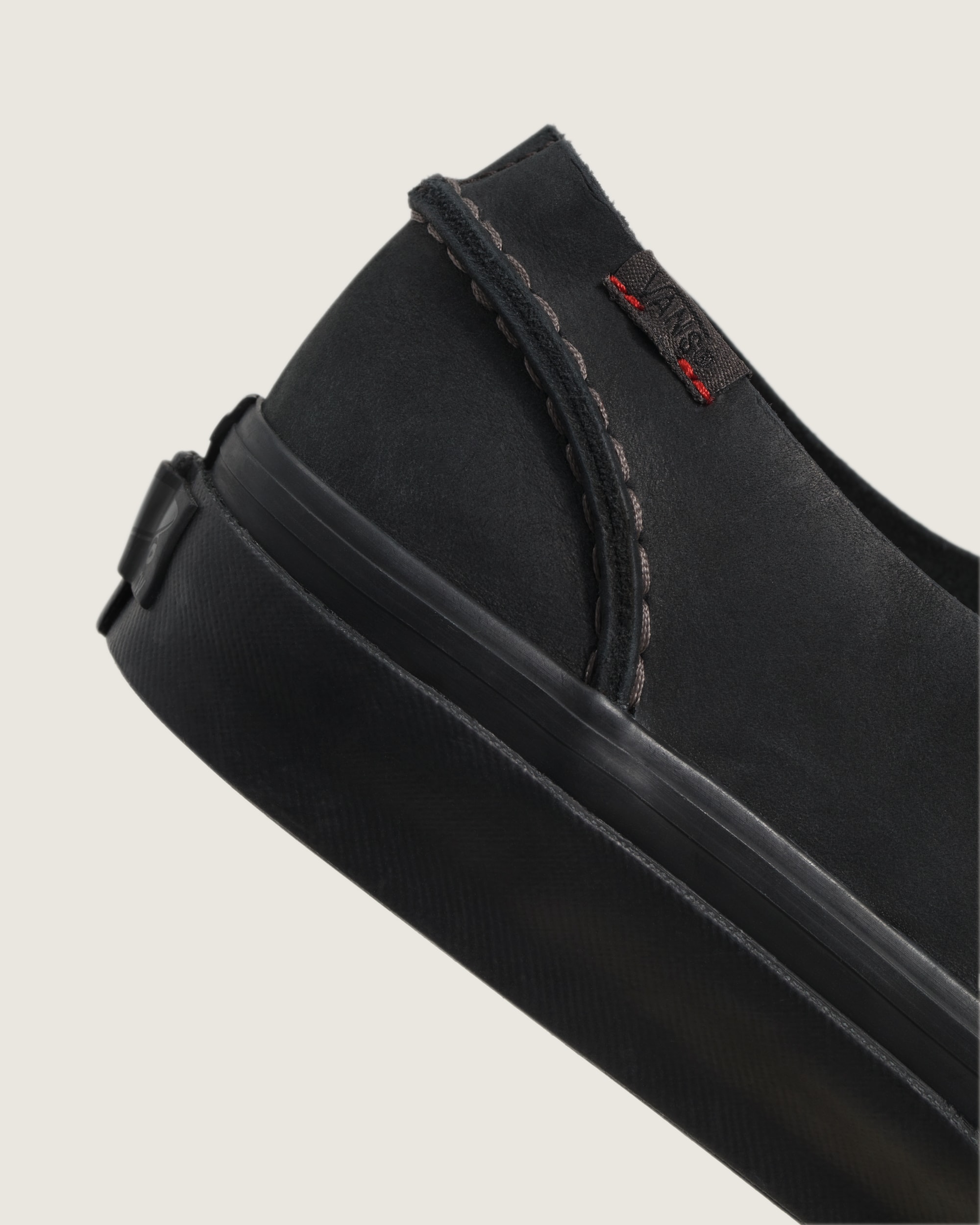 OTW Era 95 Moc Stitch Vibram en Black | Vans CA