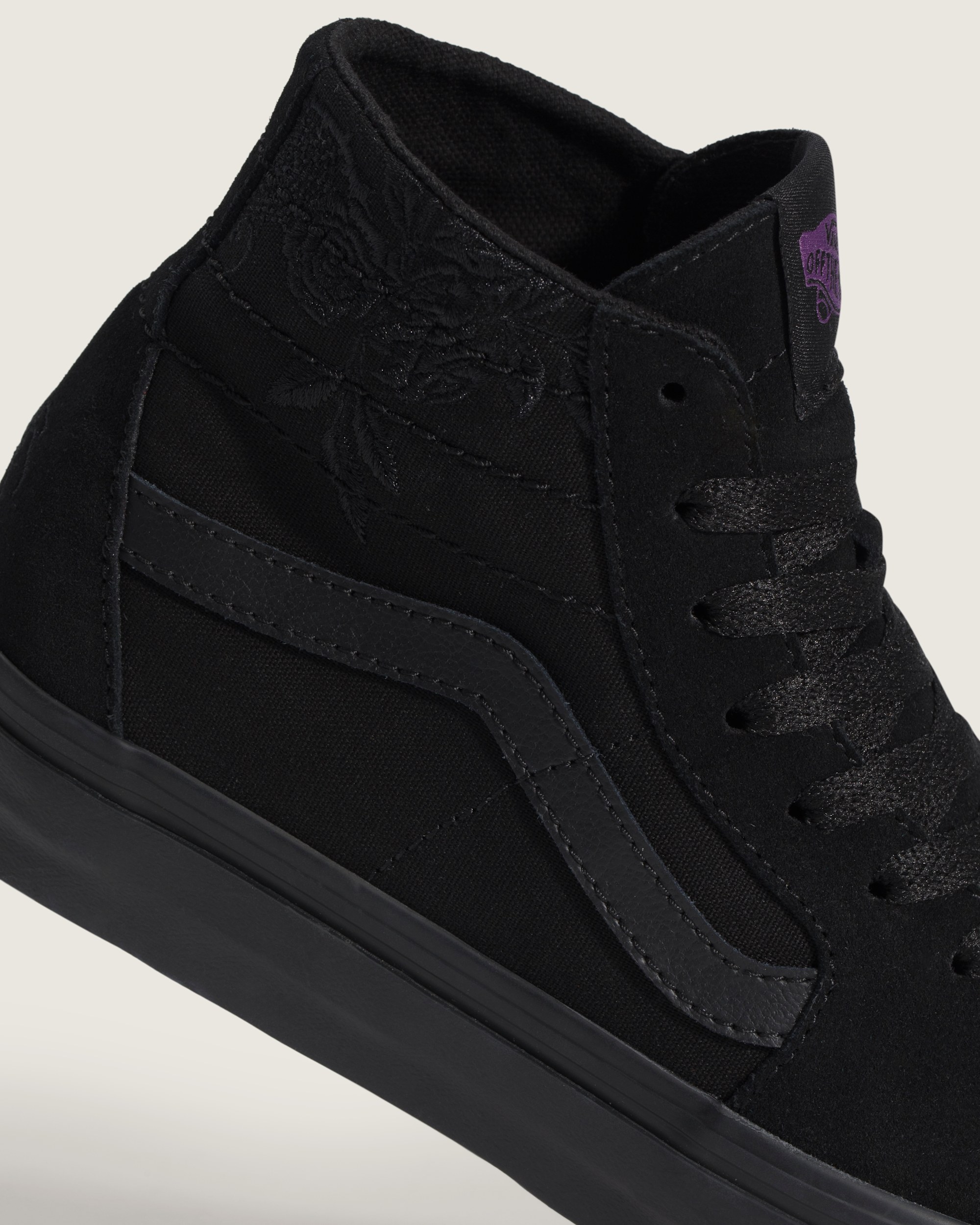 Sk8Hi Tapered Halloween Shoe VANS In The Shadows Black ALT4