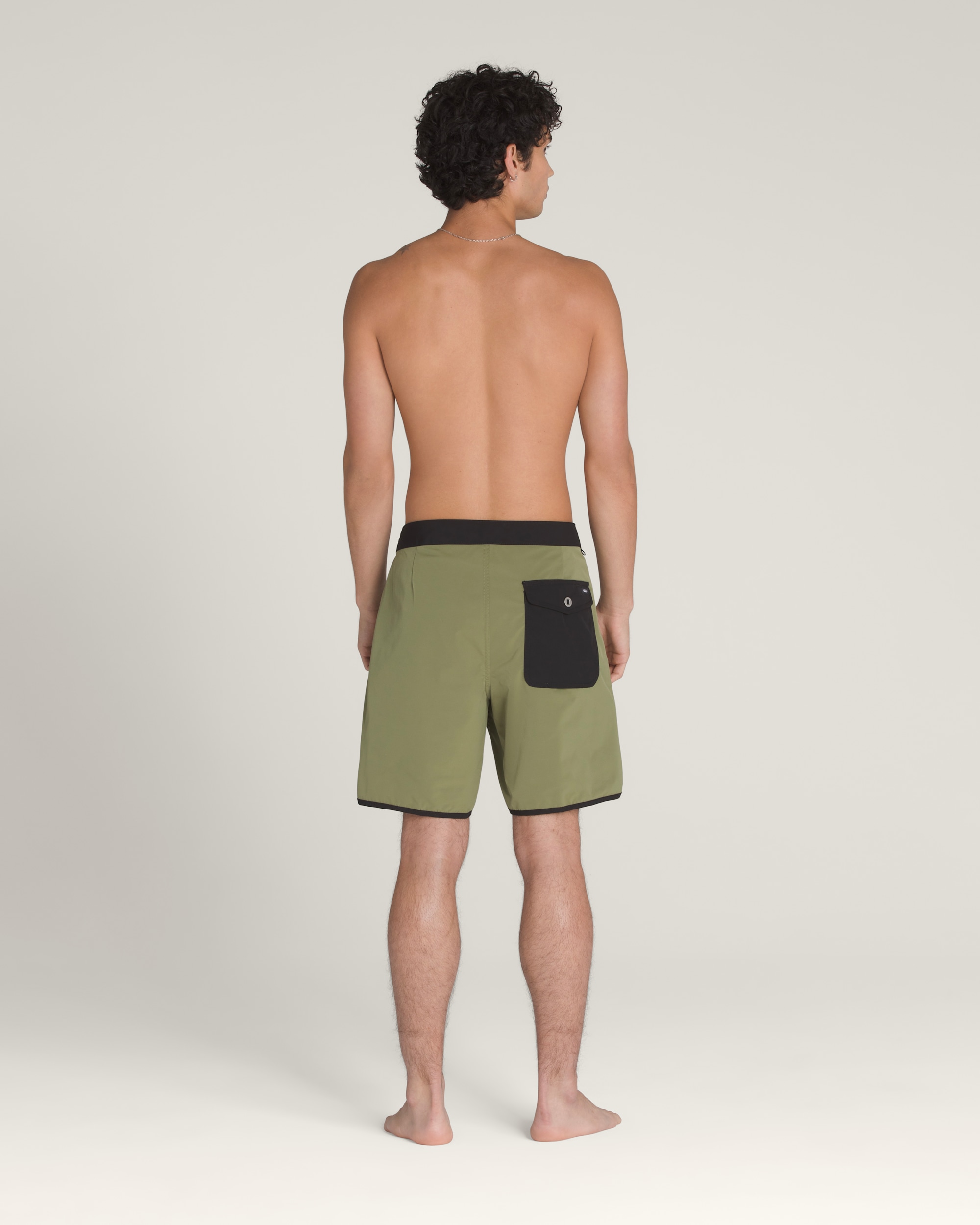 Everride Scalloped 18 Boardshorts VANS Loden Green  Black ALT2