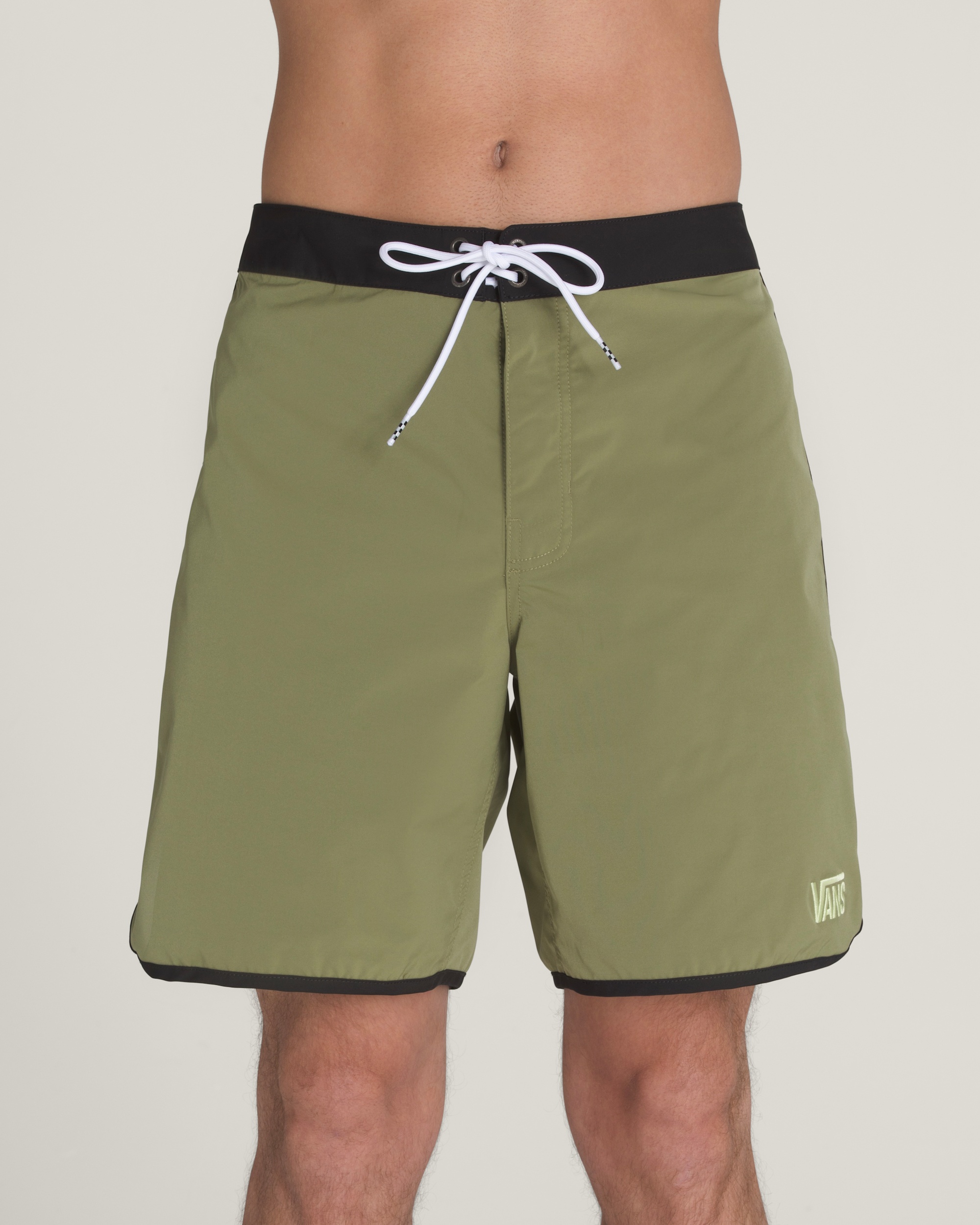 Everride Scalloped 18'' Boardshorts in Loden Green / Black | Vans