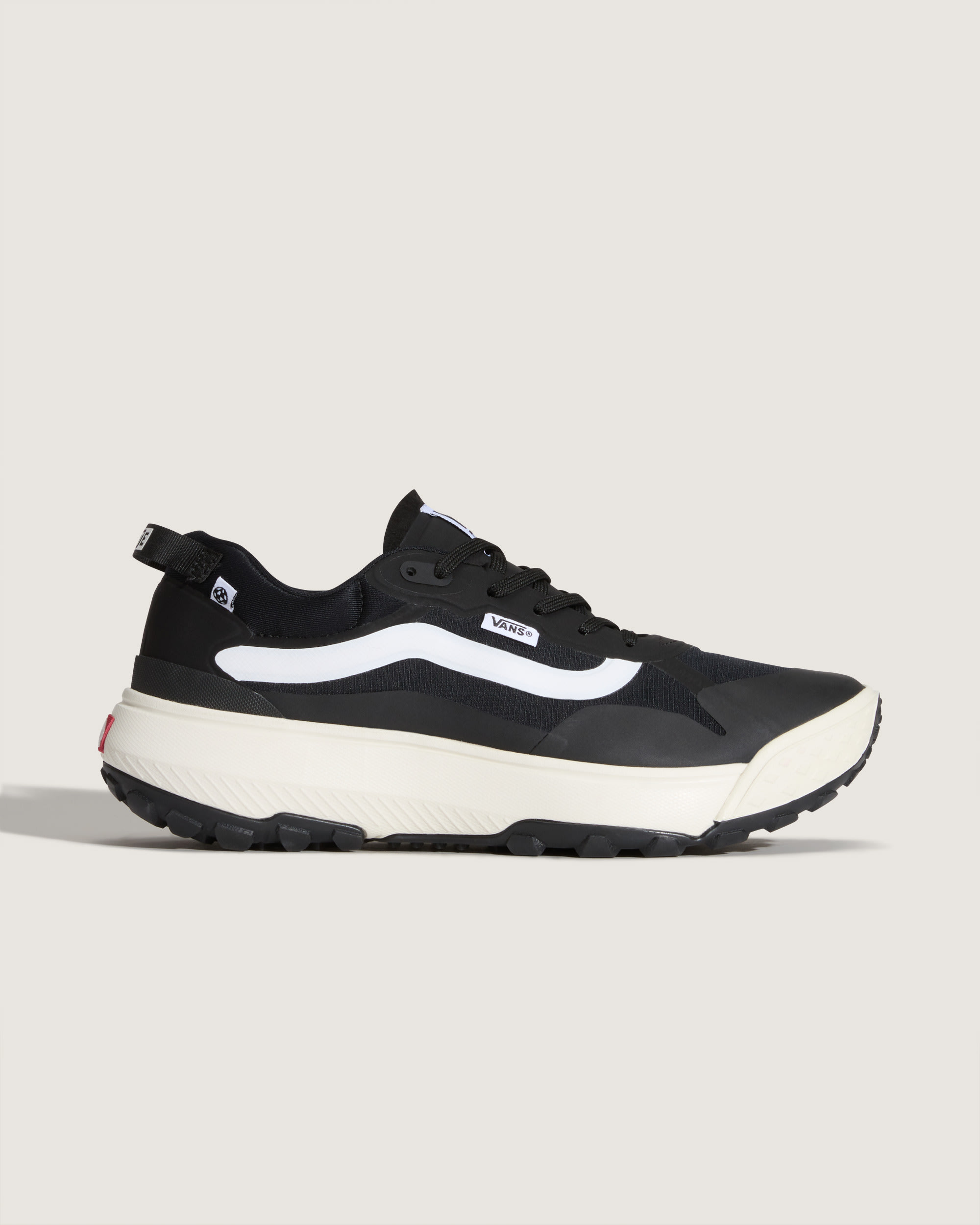 Crosspath Shoe VANS Black  White ALT4