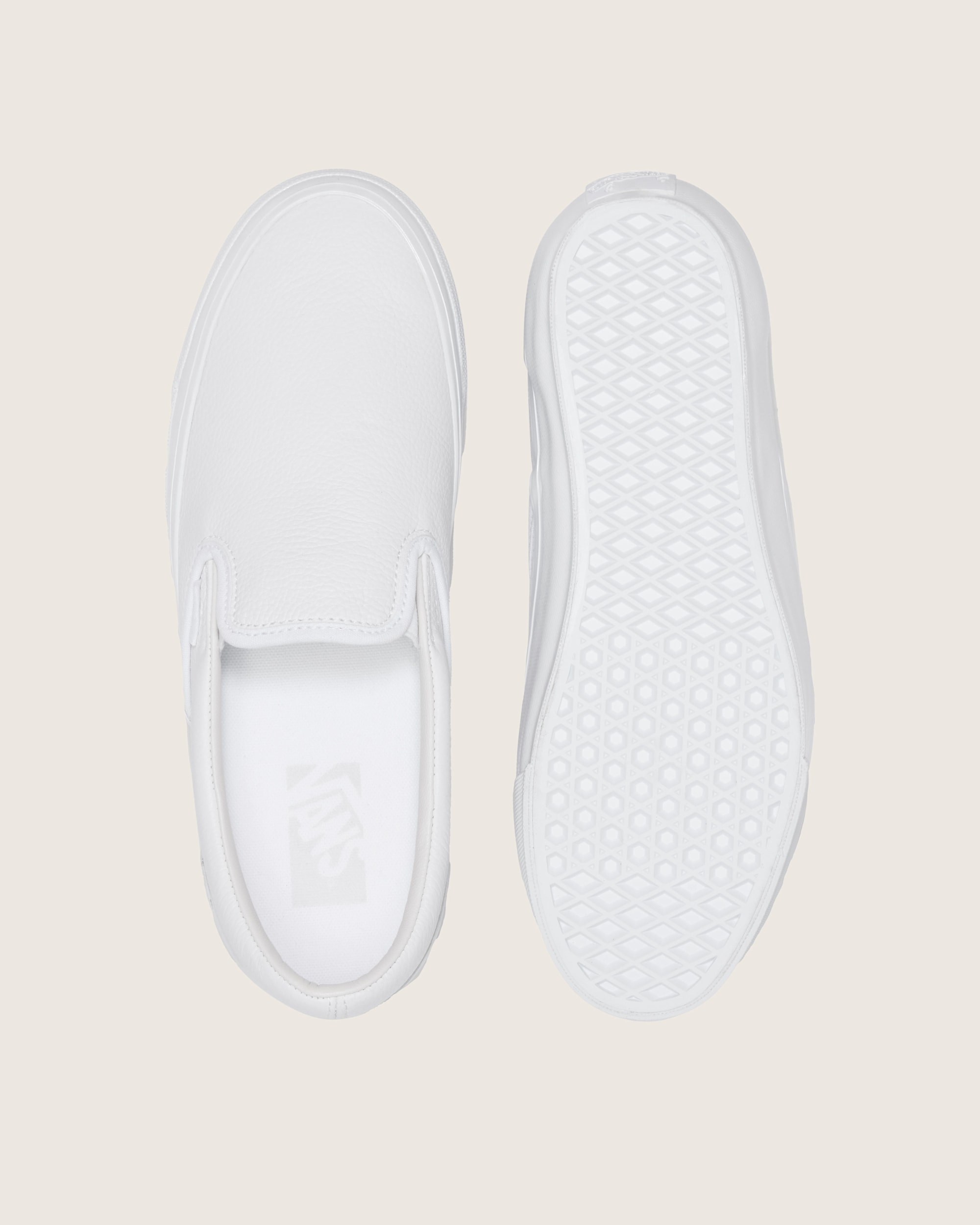 Premium Classic SlipOn Shoe VANS White ALT2