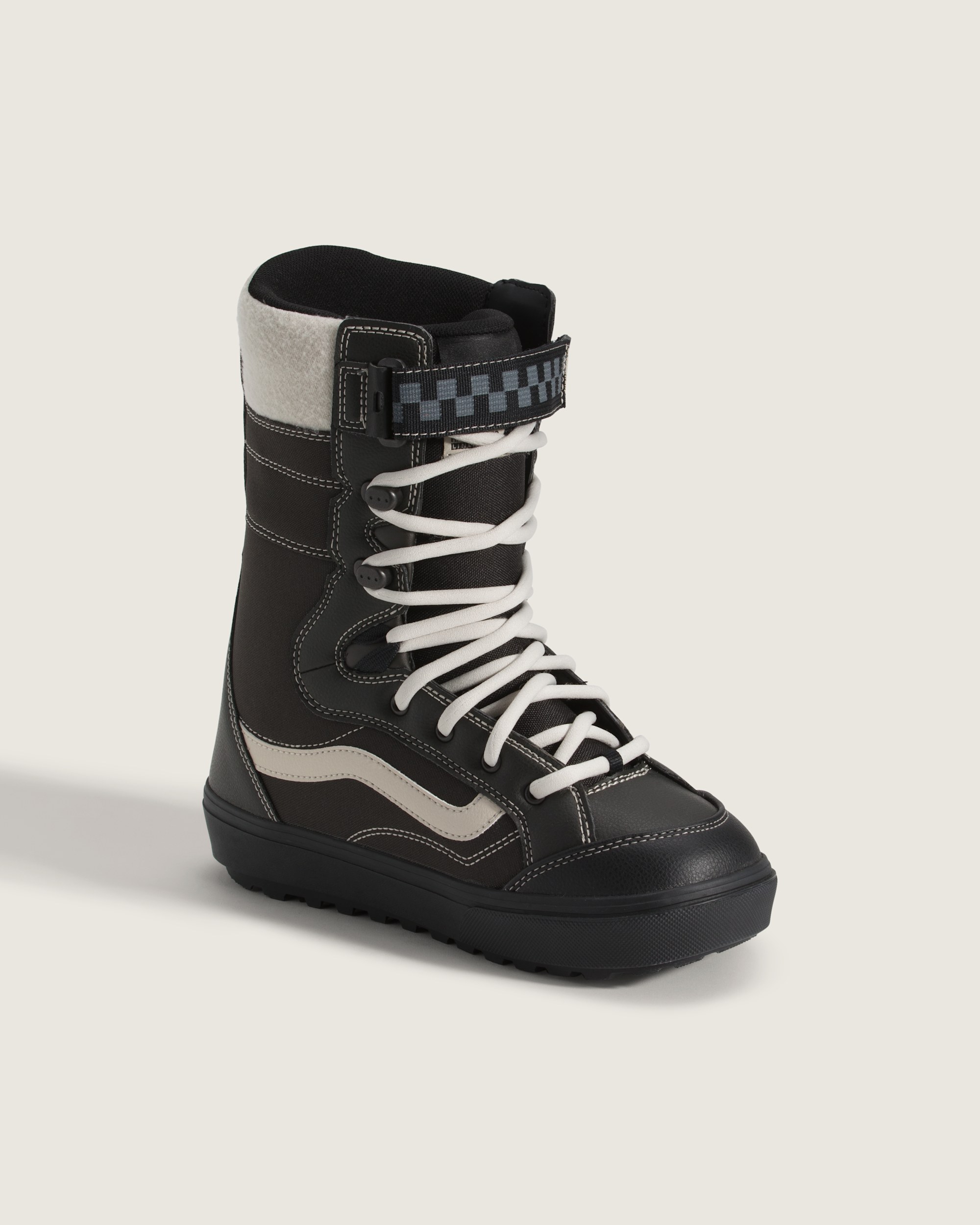 Hi-Standard DX Linerless Snowboard Boot in Faded Black | Vans