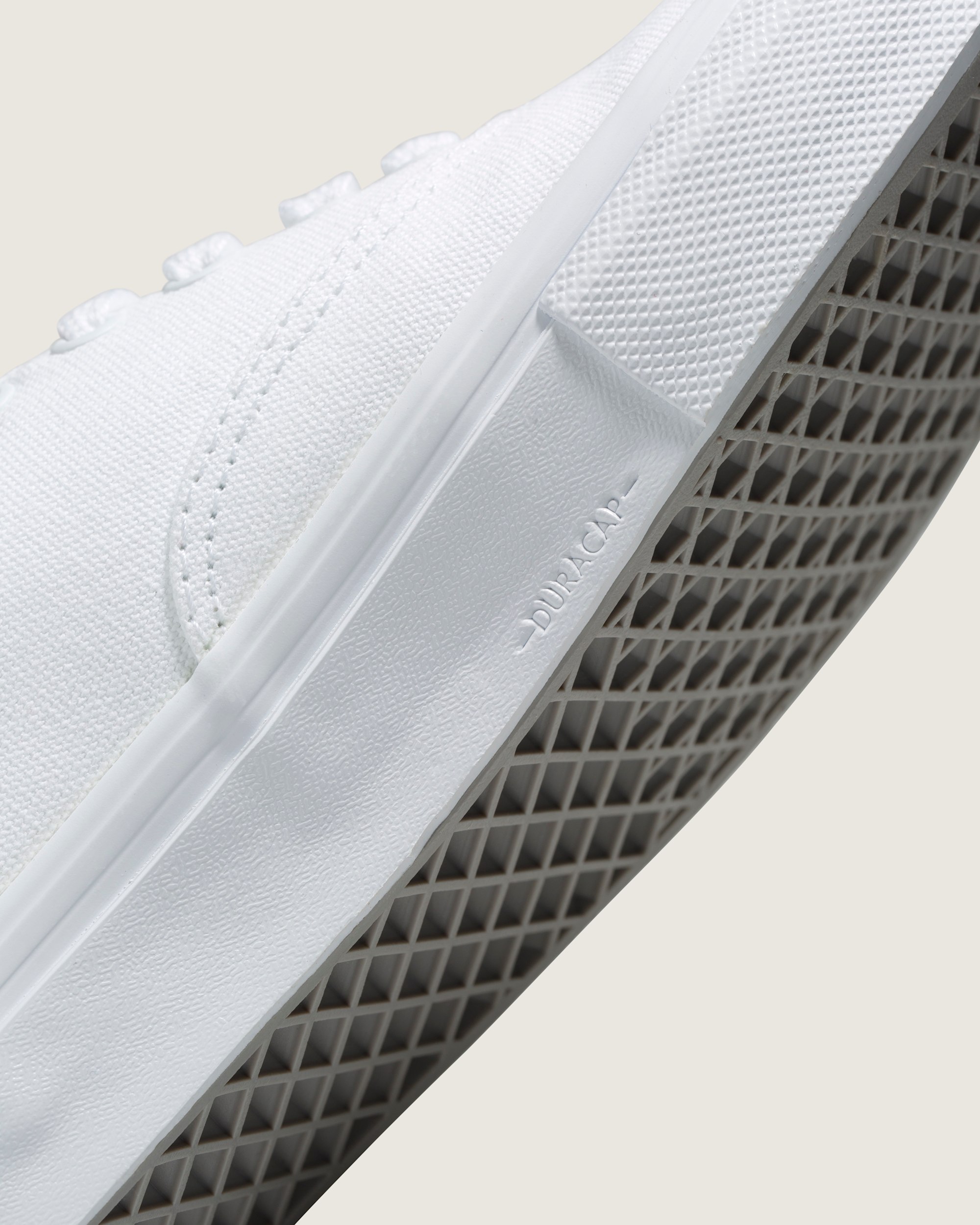 Skate Authentic Shoe VANS True White ALT4