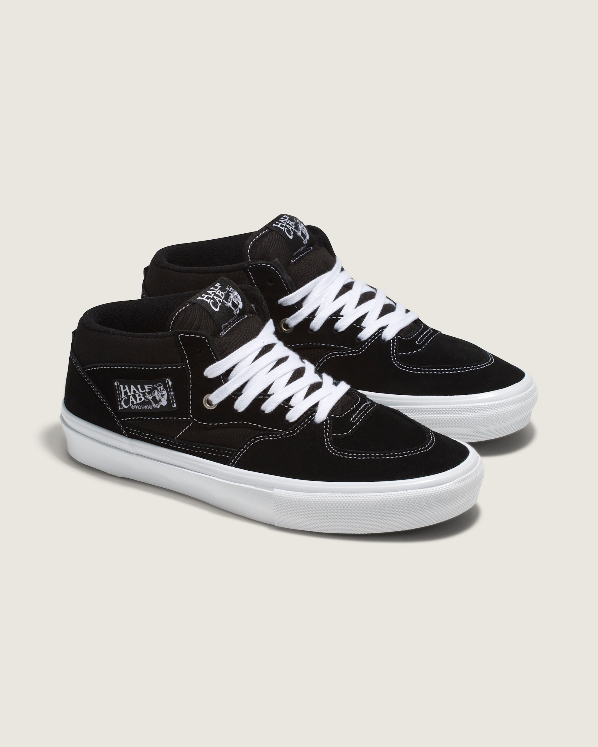 Skate Half Cab Shoe VANS Black  White ALT1