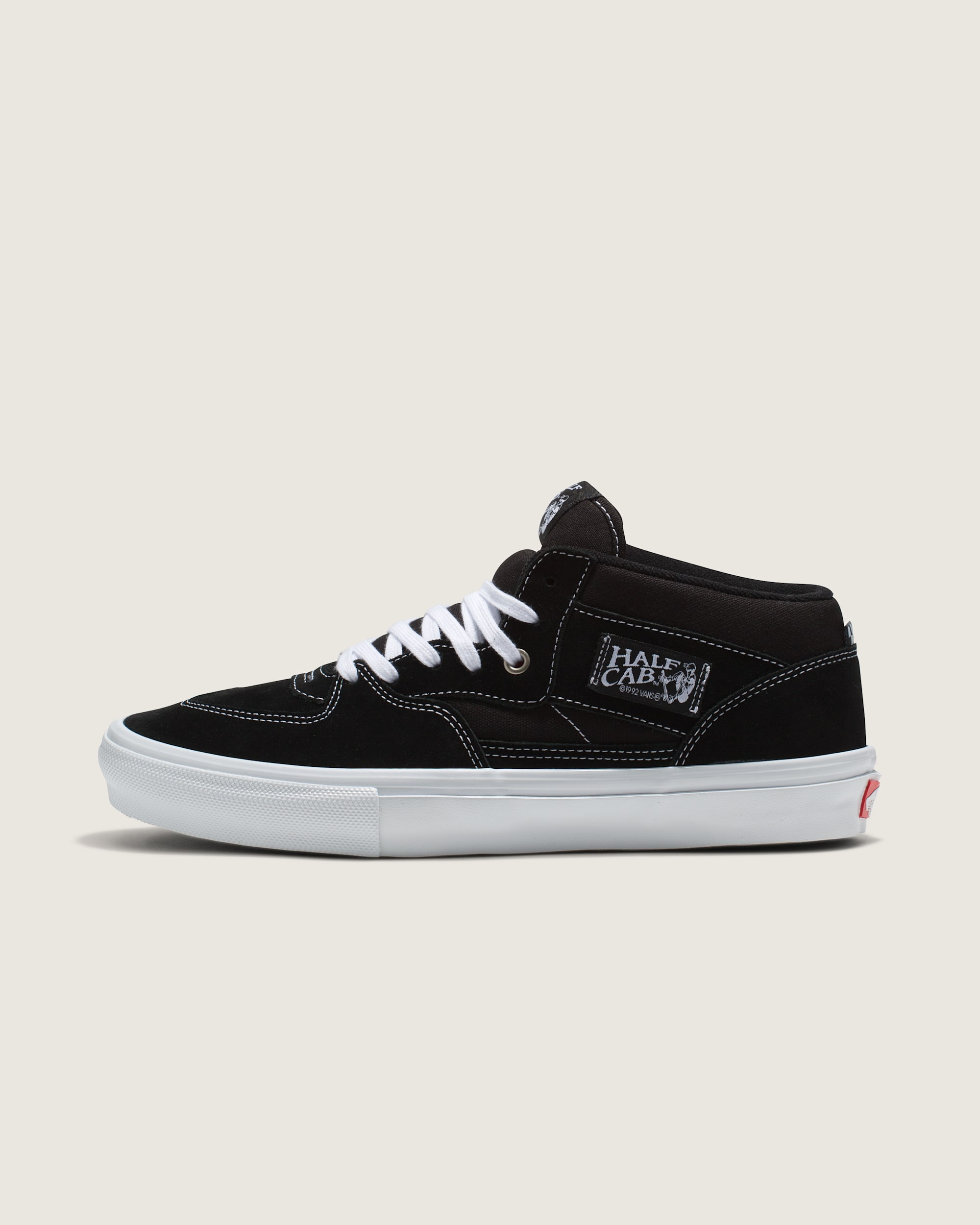 Skate Half Cab Shoe VANS Black  White HERO