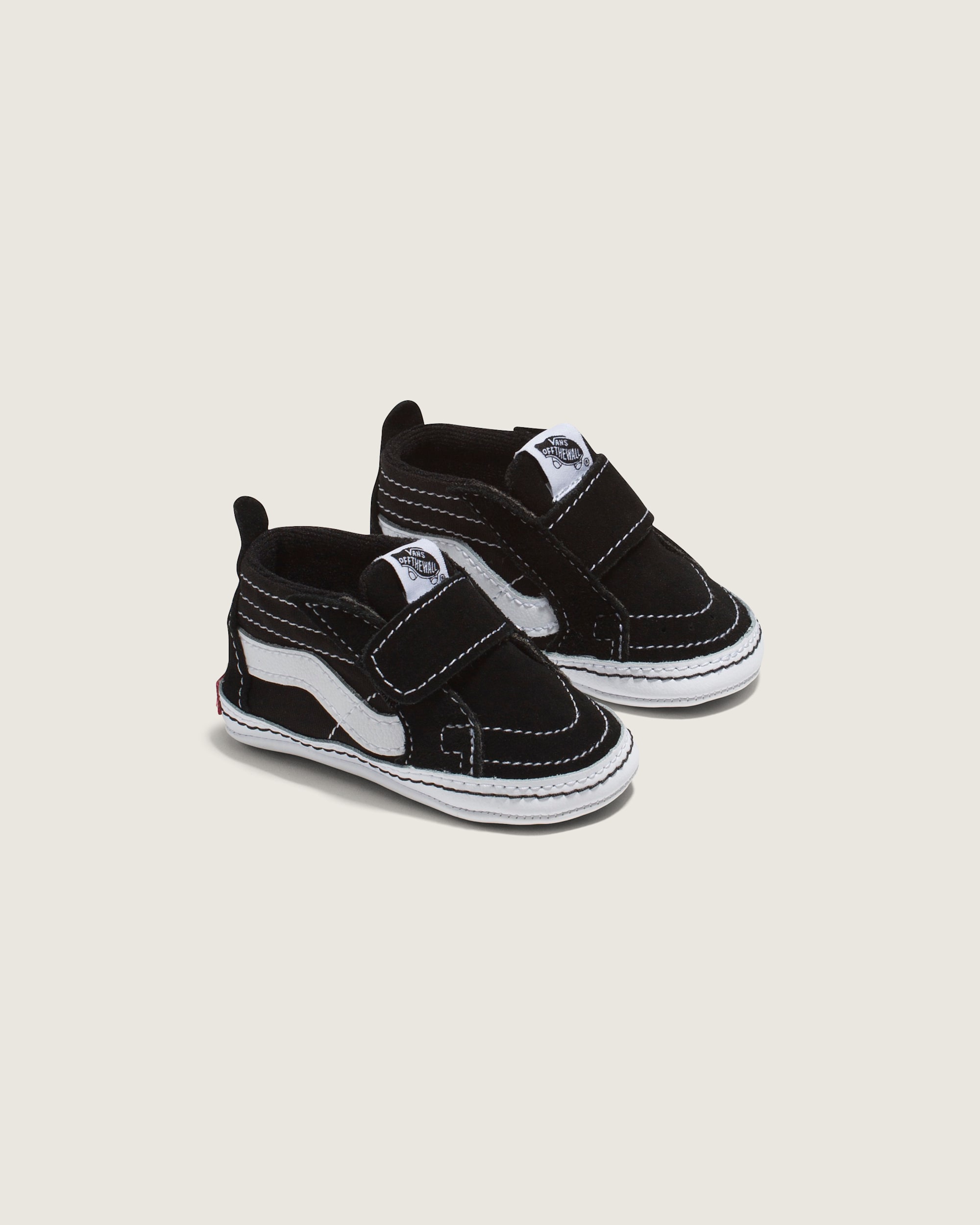 Infant Sk8Hi Crib Shoe VANS Black  True White ALT1