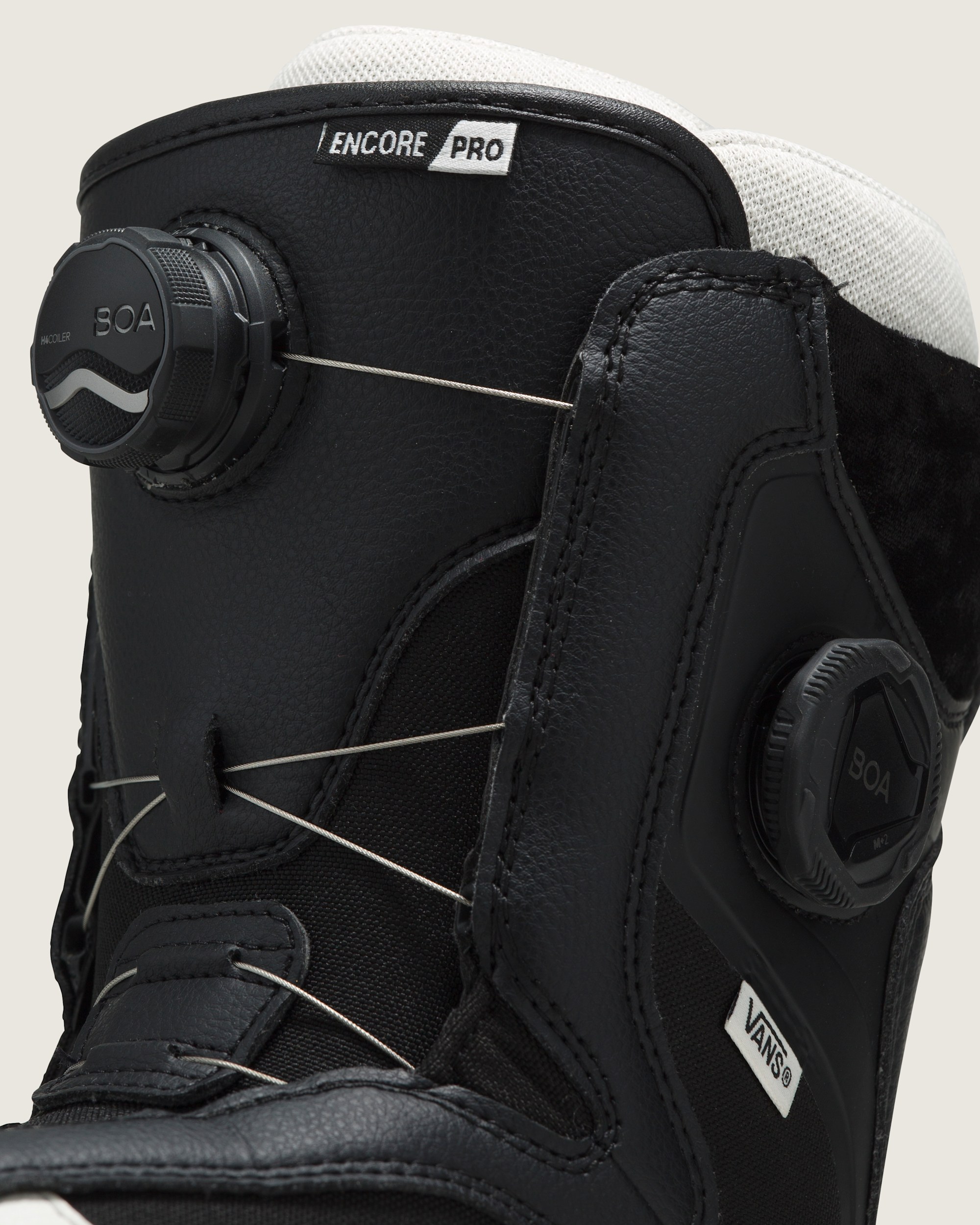 Womens Encore Pro Snowboard Boot in Black | Vans