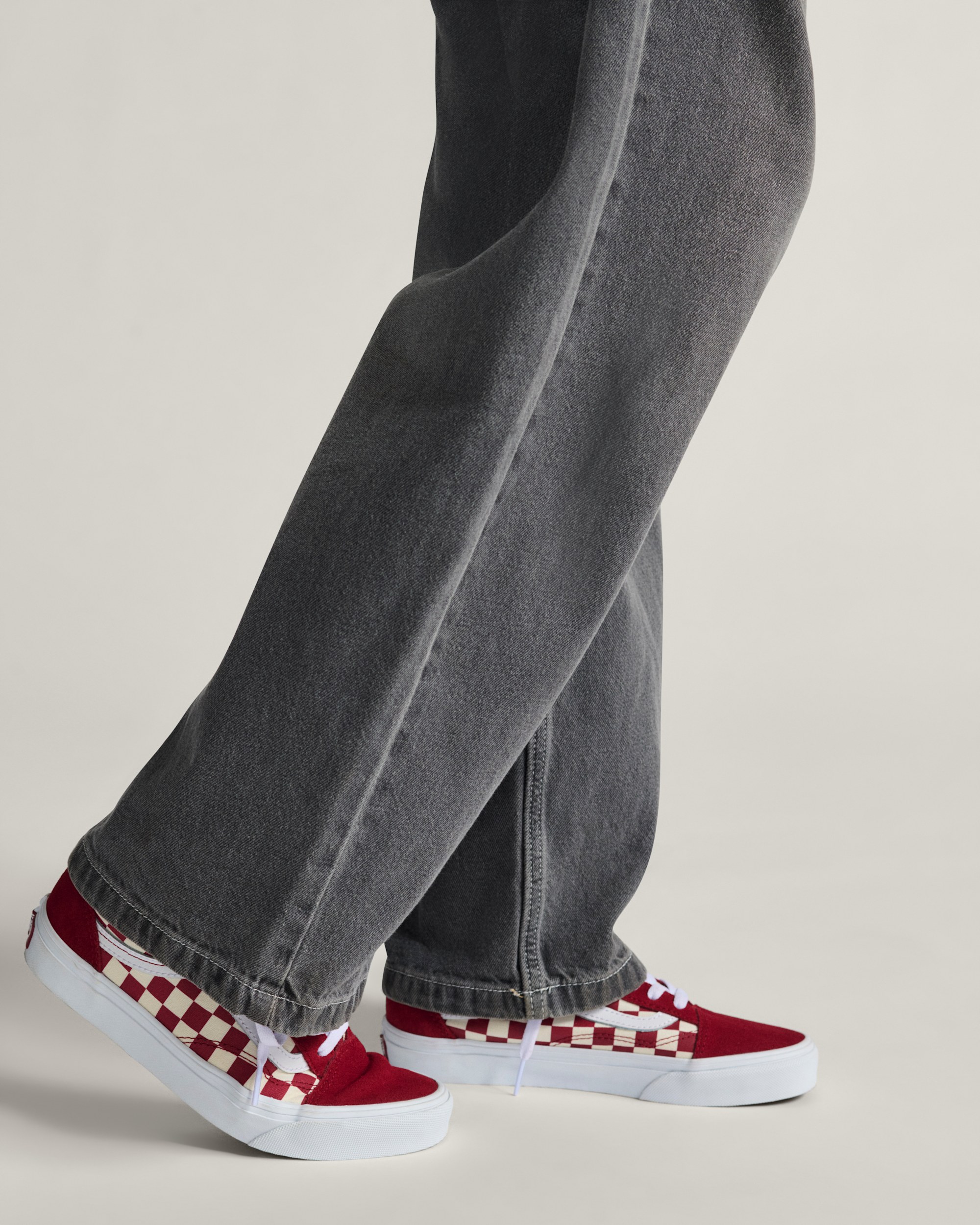 Old Skool Checkerboard Shoe VANS Checkerboard Red ALT4