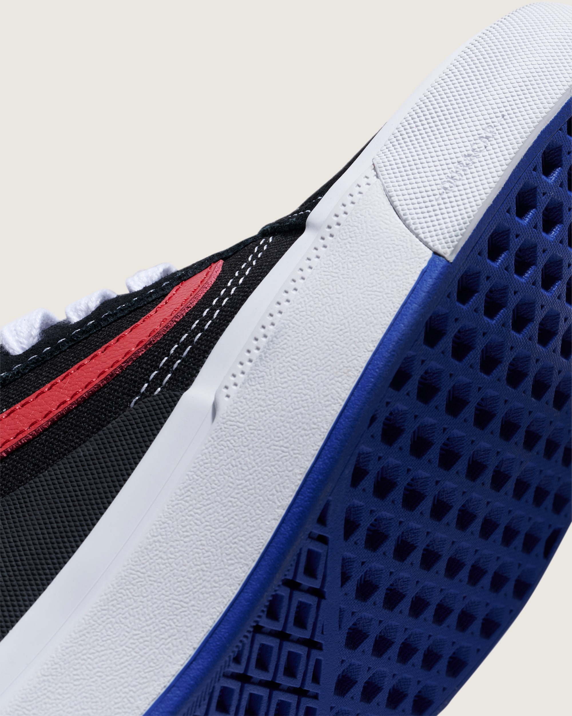 BMX Old Skool Shoe VANS Sport Black  Red ALT5