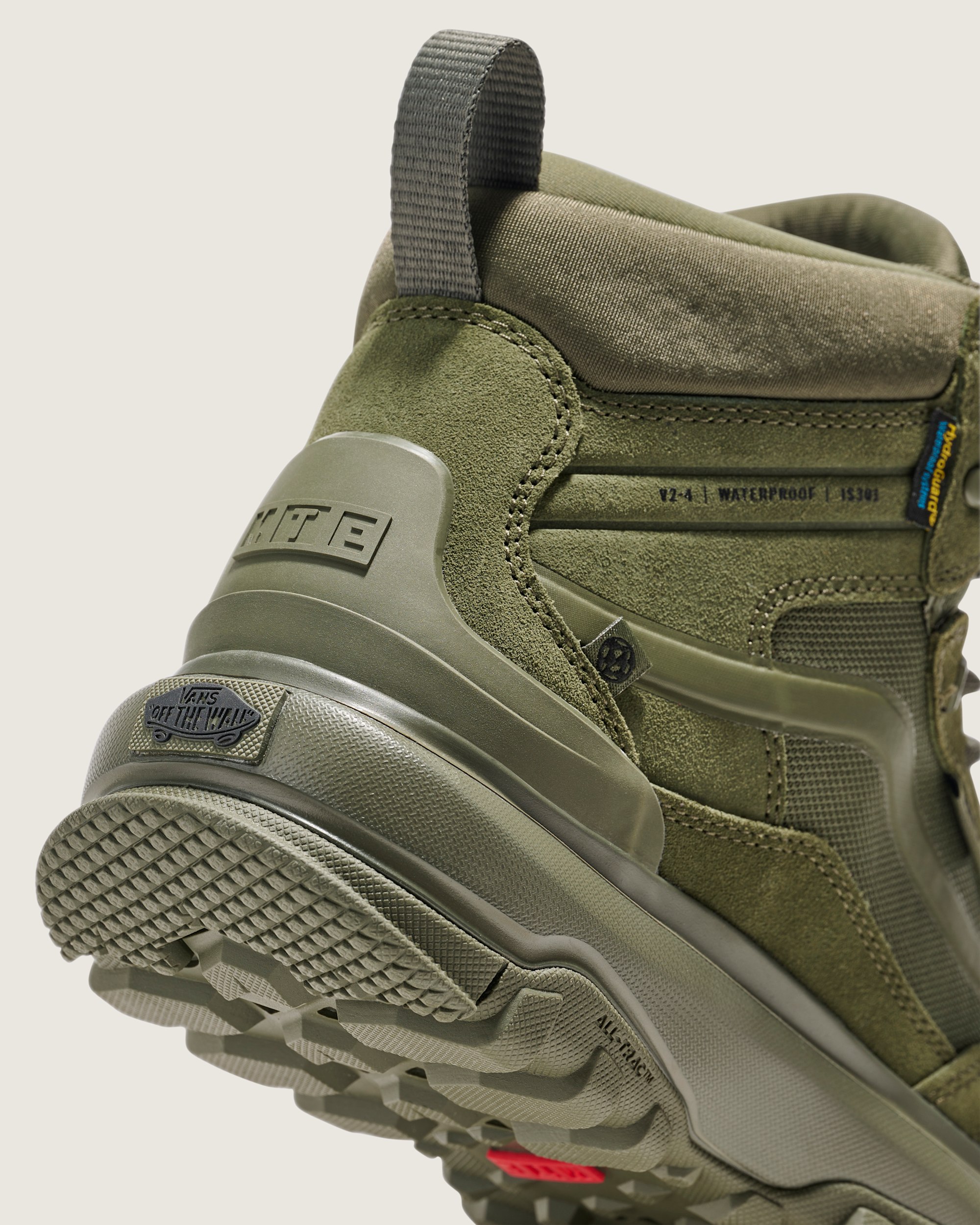 Crestline Waterproof Shoe VANS Grape Leaf Green ALT5