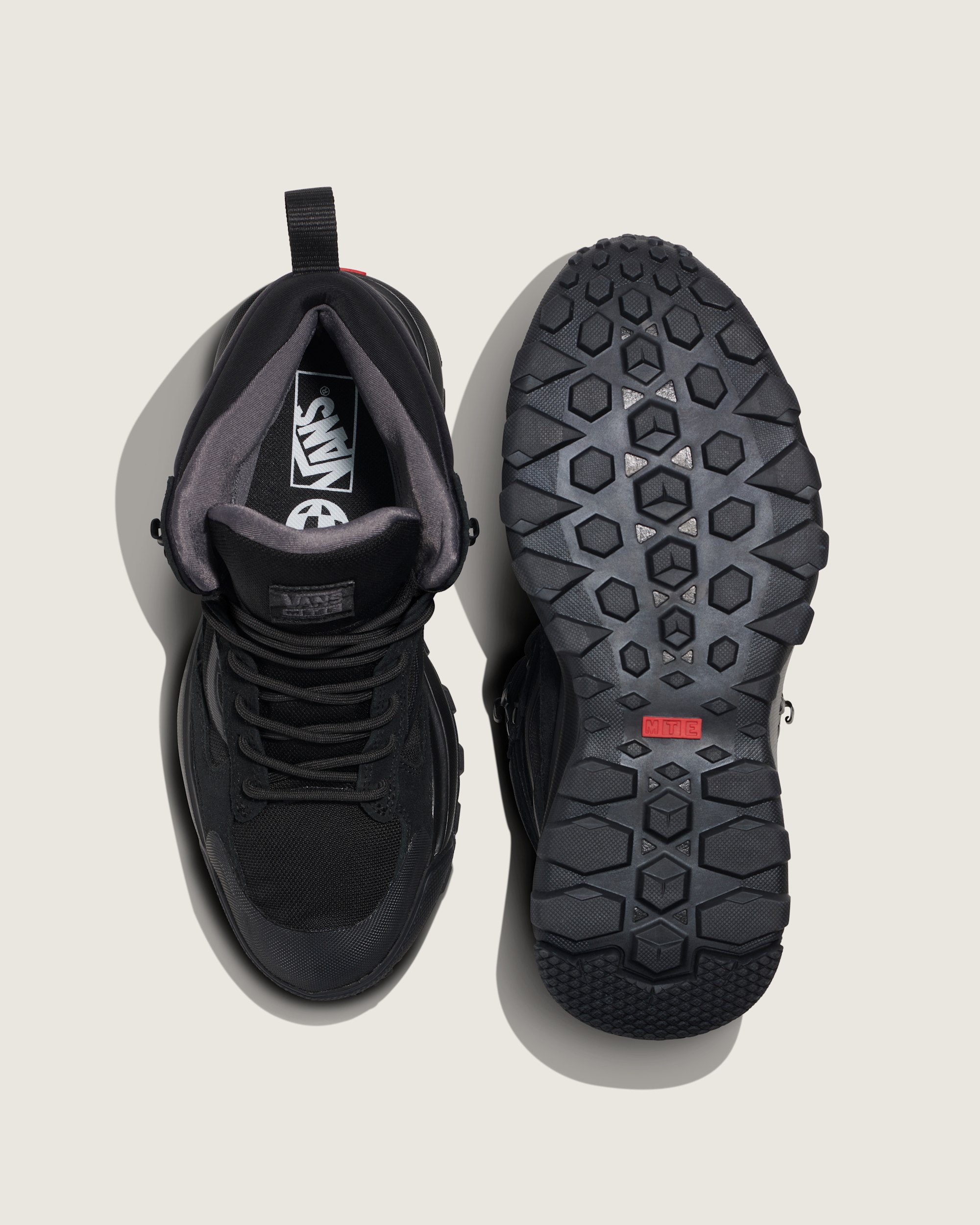 Crestline Waterproof Shoe VANS Black ALT2