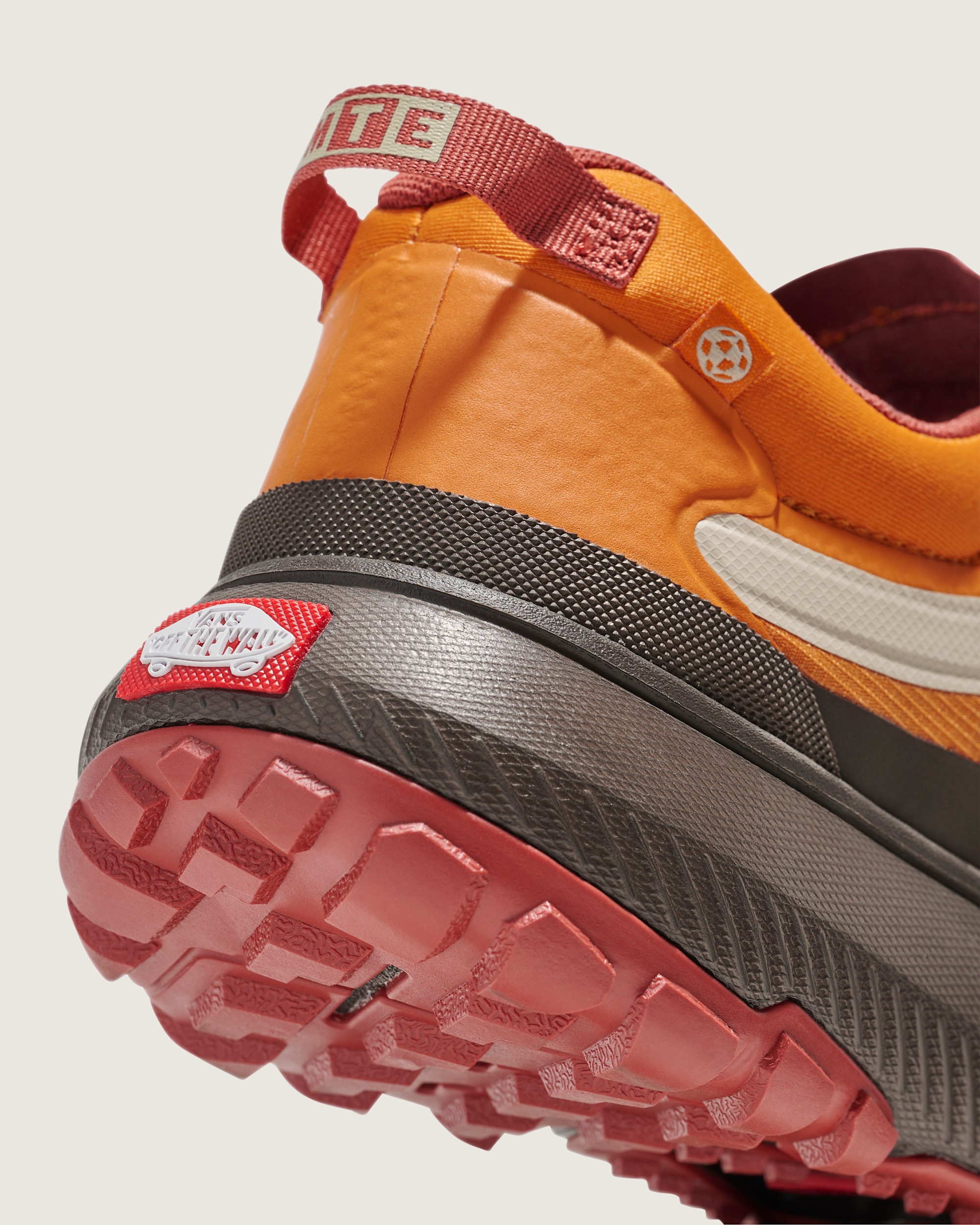 Crosspath Shoe VANS Marmalade Orange ALT6