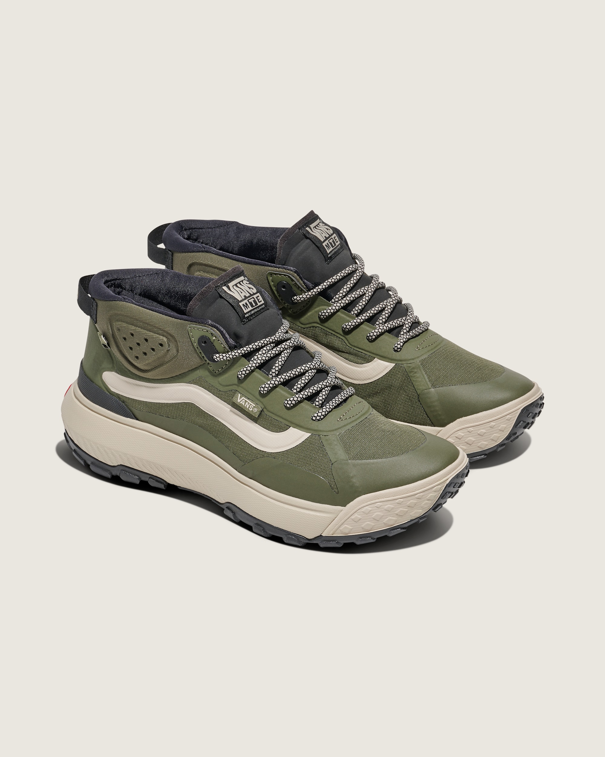 Crosspath Mid Shoe in Grape Leaf Green | Vans