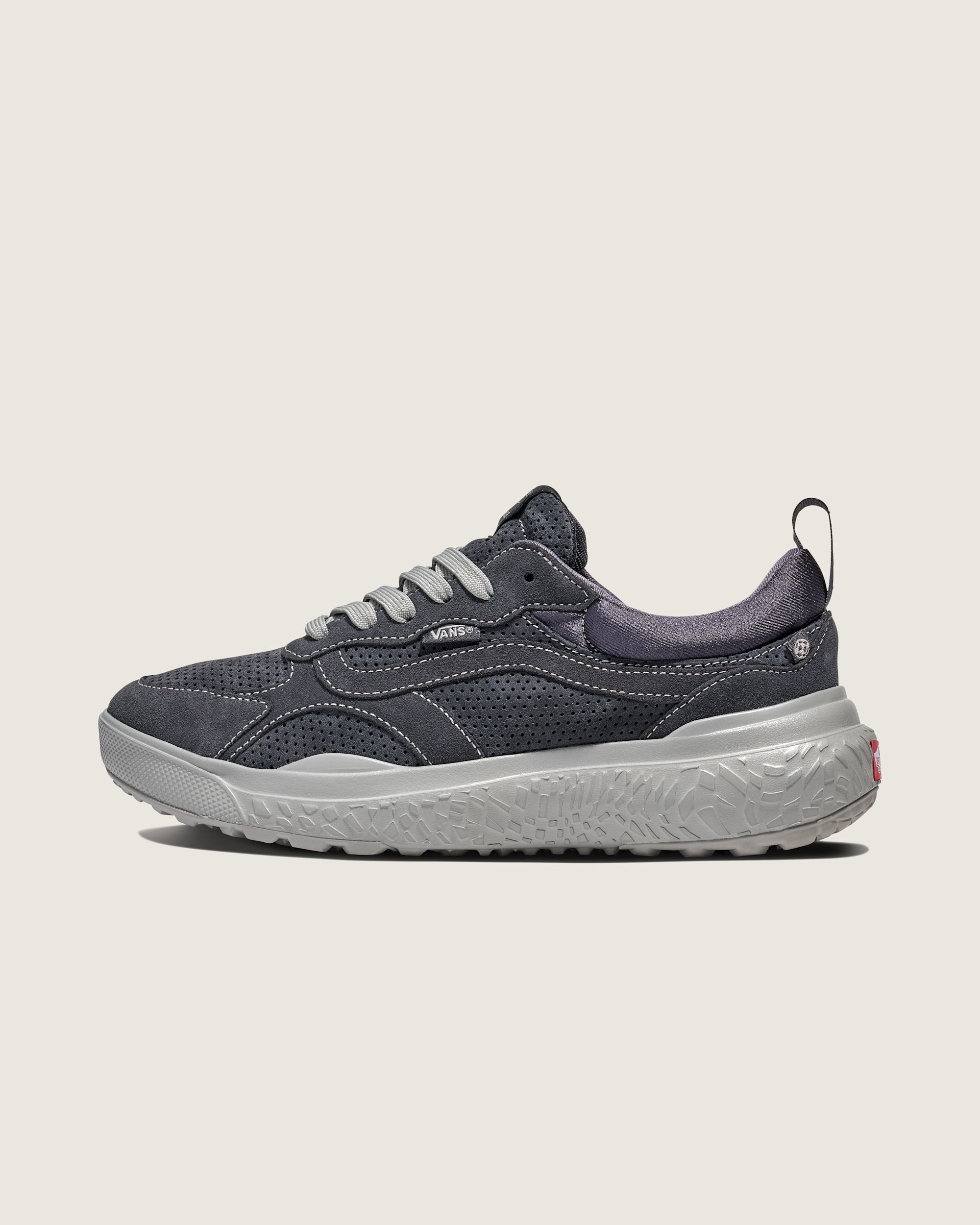 UltraRange Neo VR3 Shoe VANS Asphalt Grey HERO