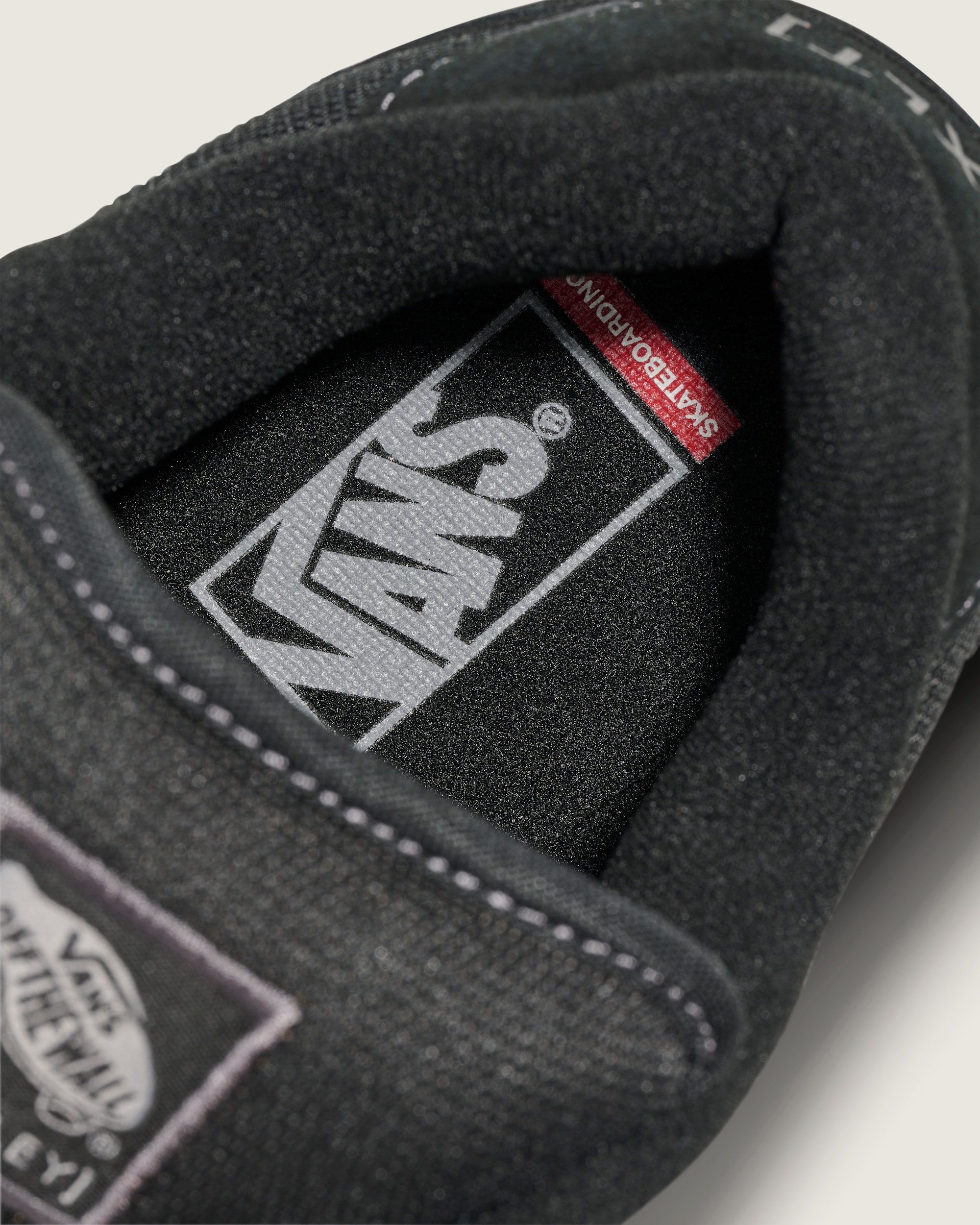 Chaussure Rowley XLT VANS Noir Total ALT4