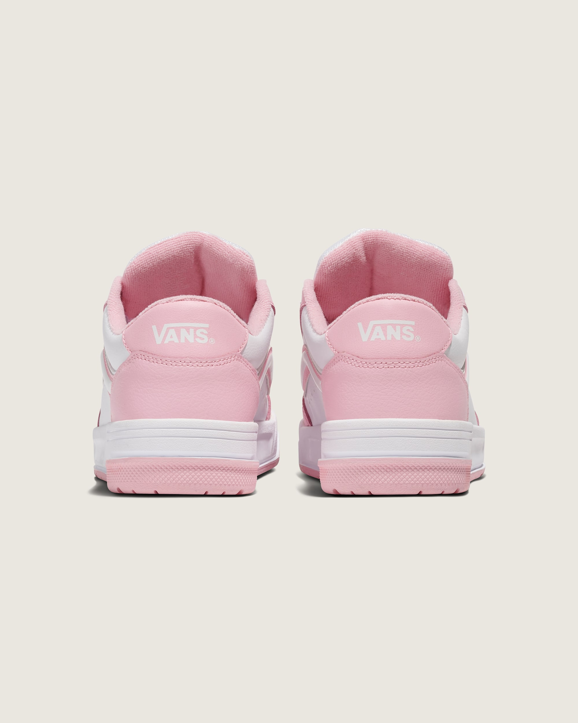 Big Kids Hylane Shoe in Pink / White | Vans